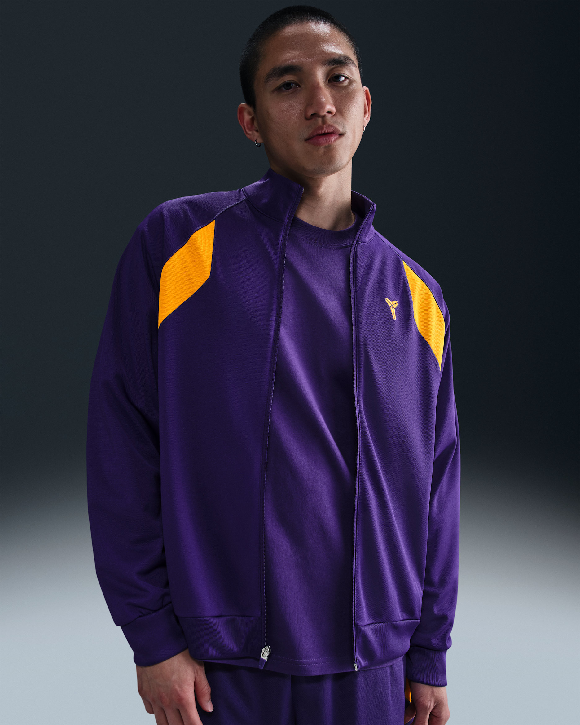 コービー Dri-FIT ニット ジャケット - コートパープル/ユニバーシティゴールド/ユニバーシティゴールド