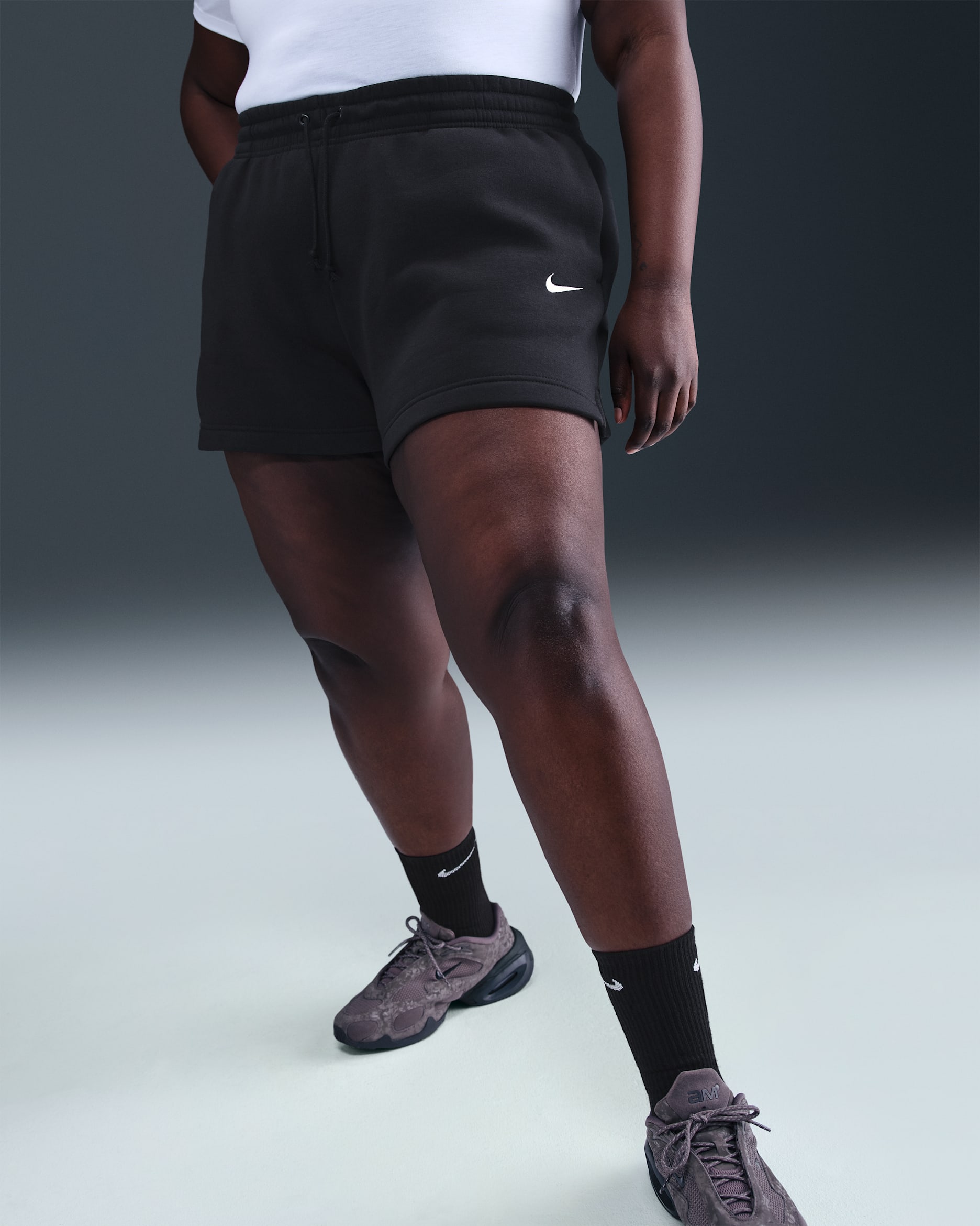 Nike Sportswear Phoenix Fleece Women's Mid-Rise 4" Shorts (Plus Size)