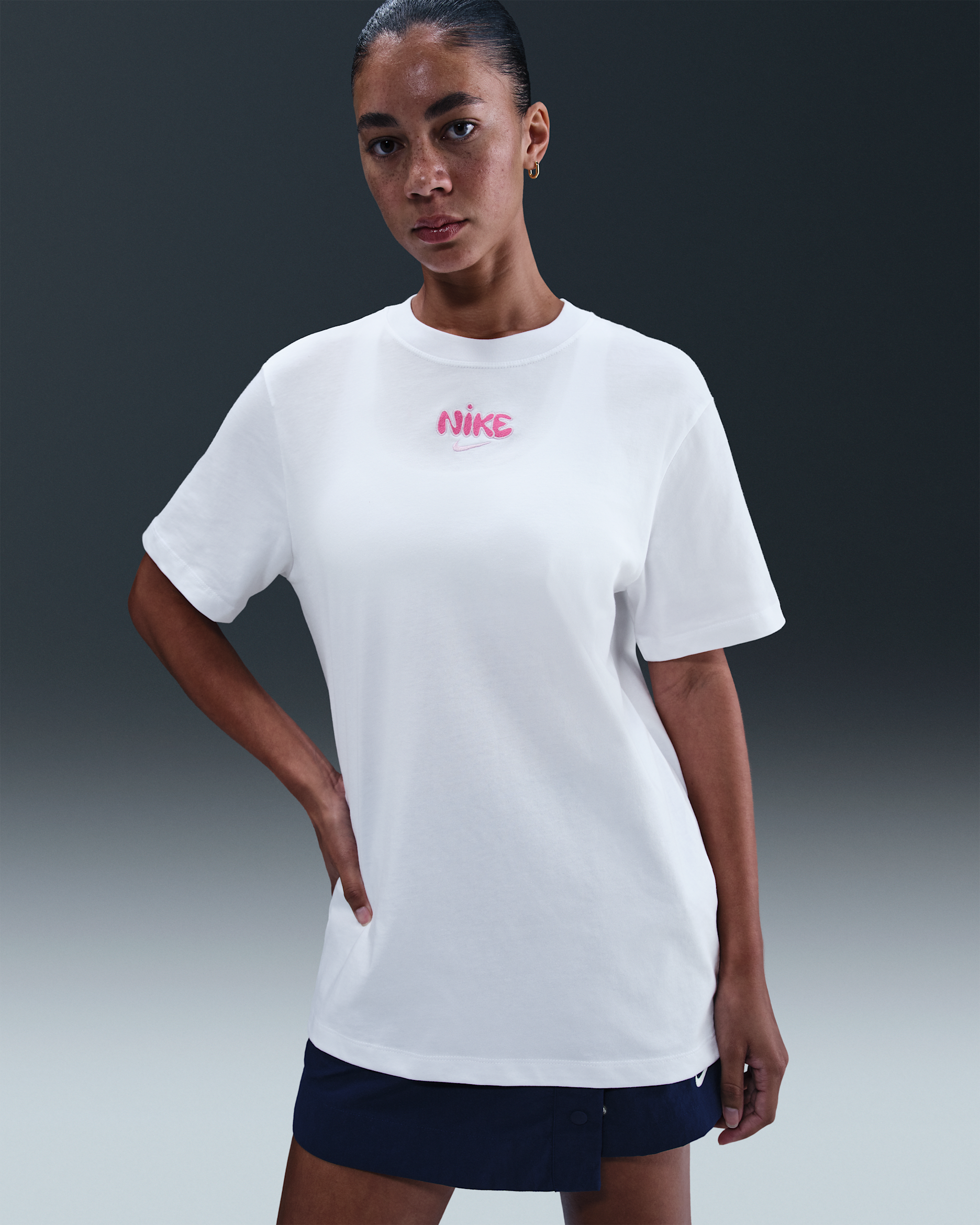 Nike Sportswear Women's T-Shirt - White/Pink Foam