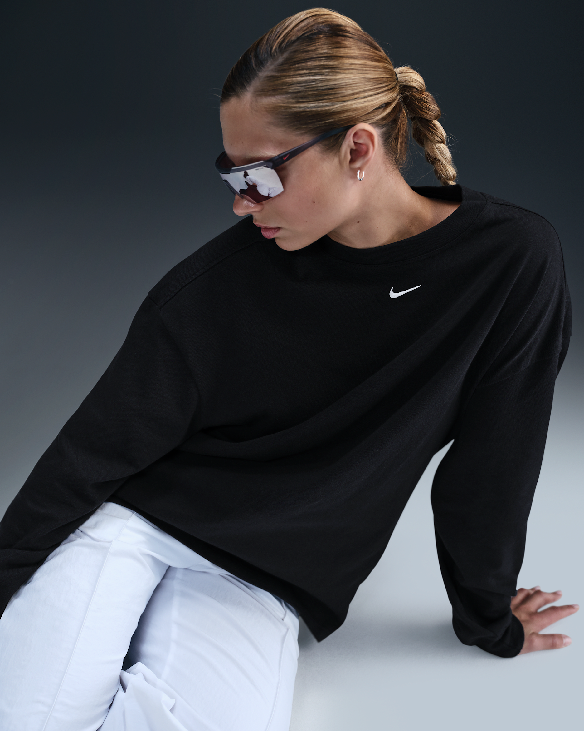 Nike Sportswear Essential Women's Oversized Long-Sleeve T-Shirt - Black
