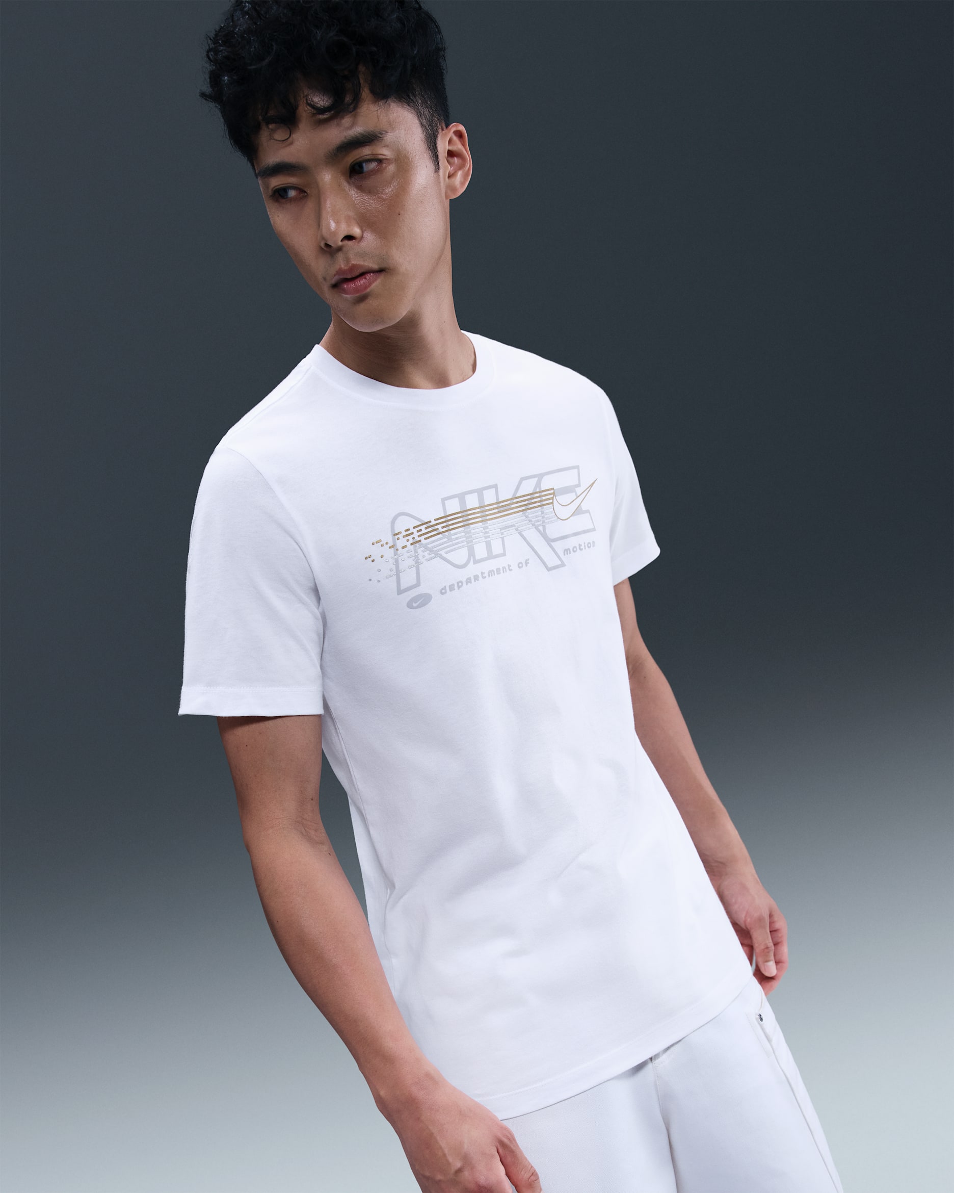 Nike Sportswear Men's T-Shirt - White