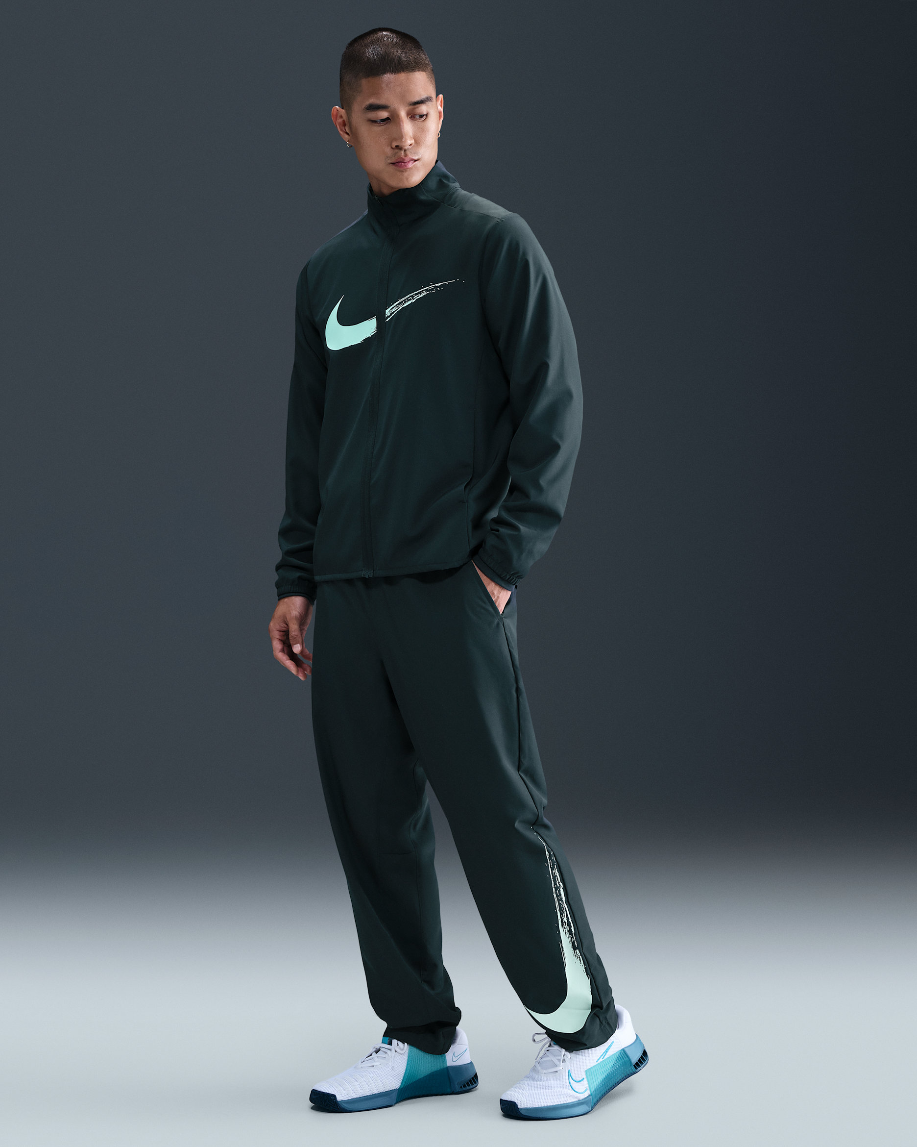 Nike Form Men's Dri-FIT Open-Hem Versatile Pants - Seaweed/Mint Foam
