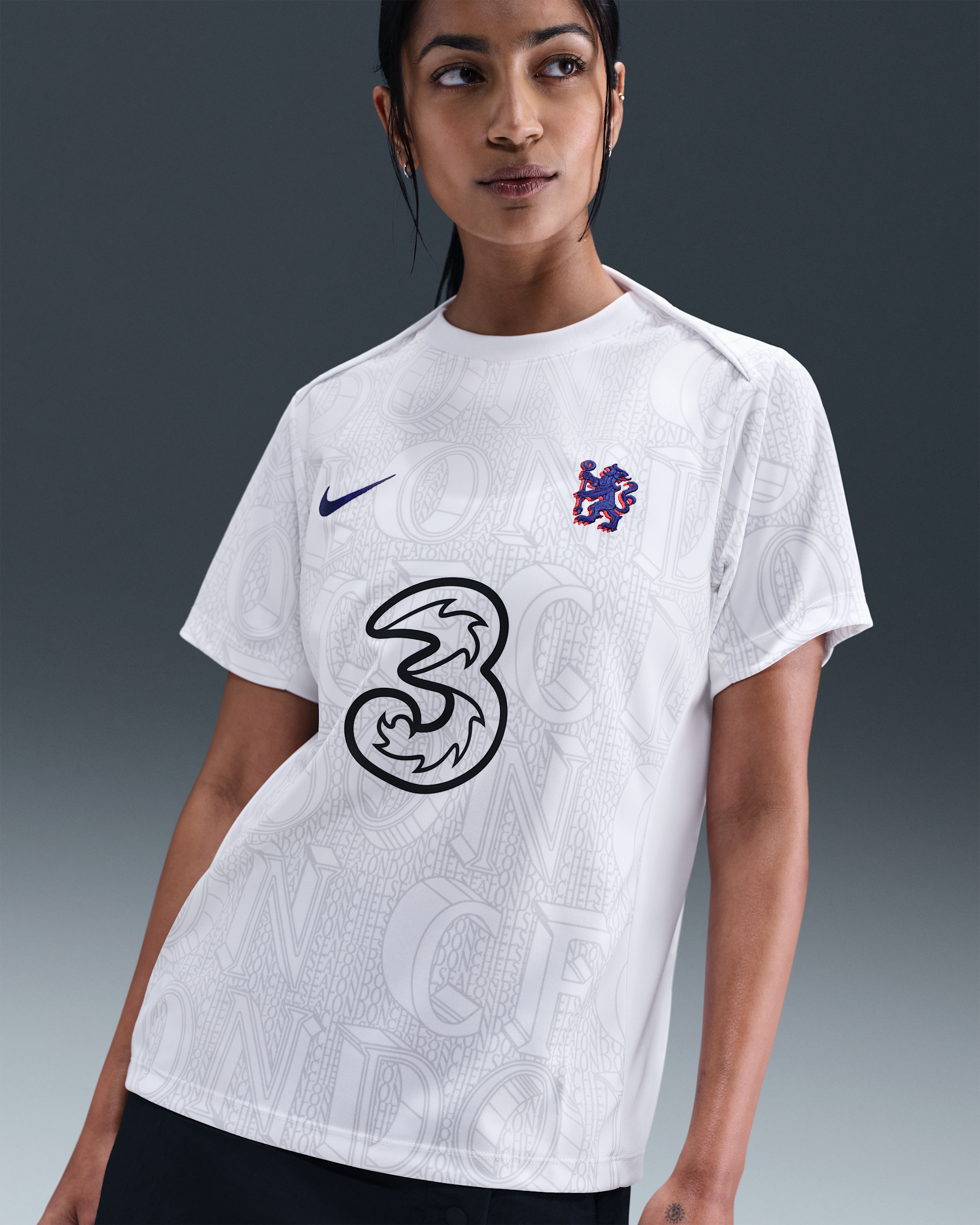 Chelsea F.C. Academy Pro Women's Nike Dri-FIT Football Pre-Match Top - White/Pure Platinum/Rush Blue