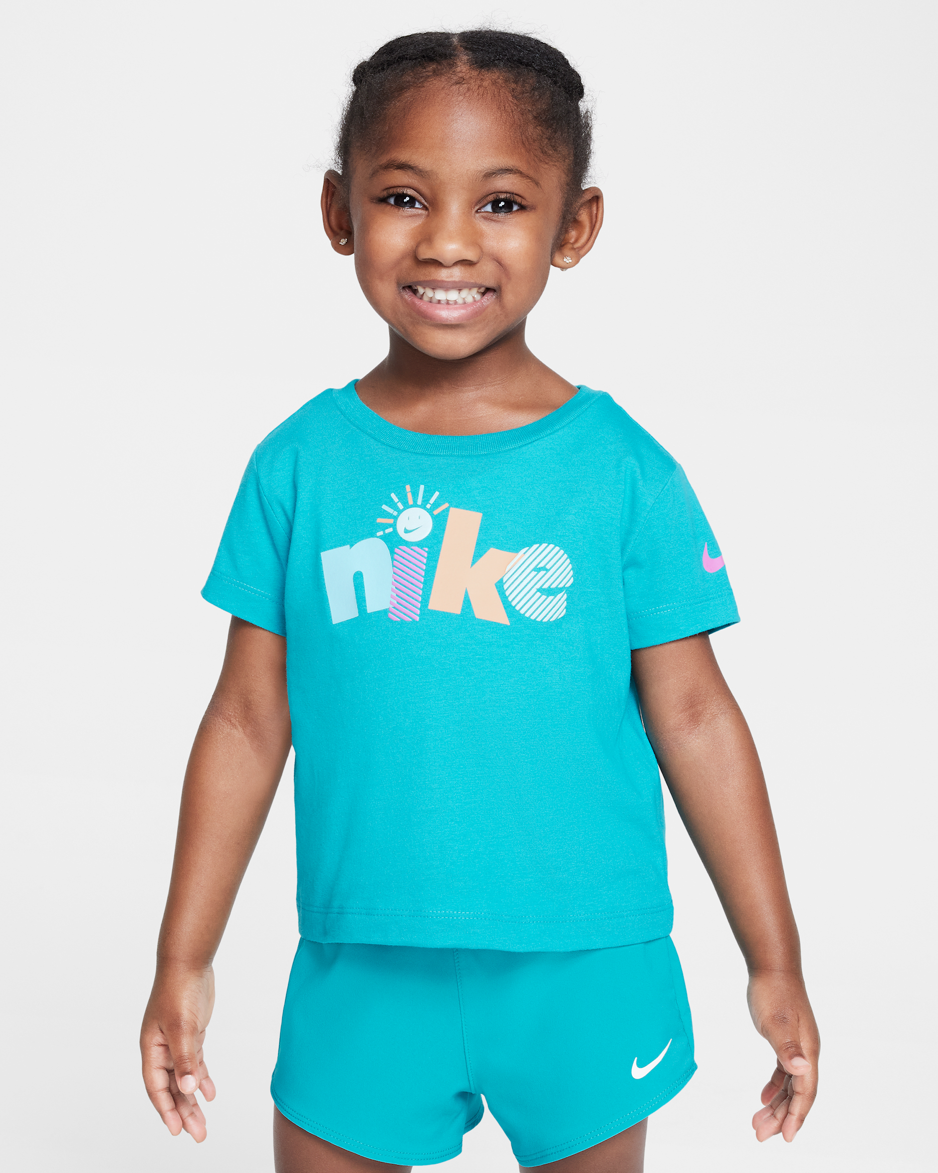 Playera con gráfico infantil Nike Sunny Swoosh - Cactus empolvado
