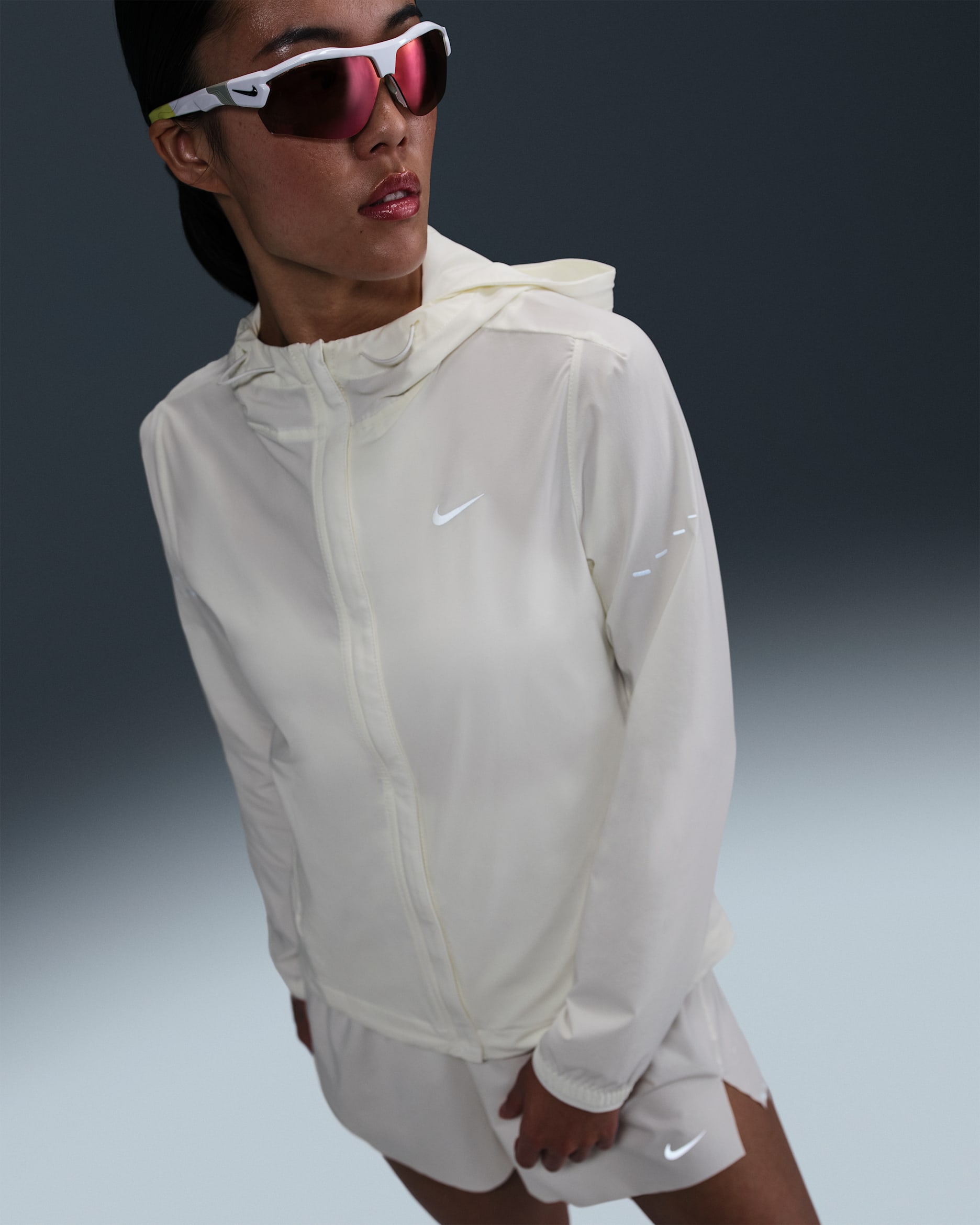 Nike Swift Women's Repel Packable Running Jacket - Sail