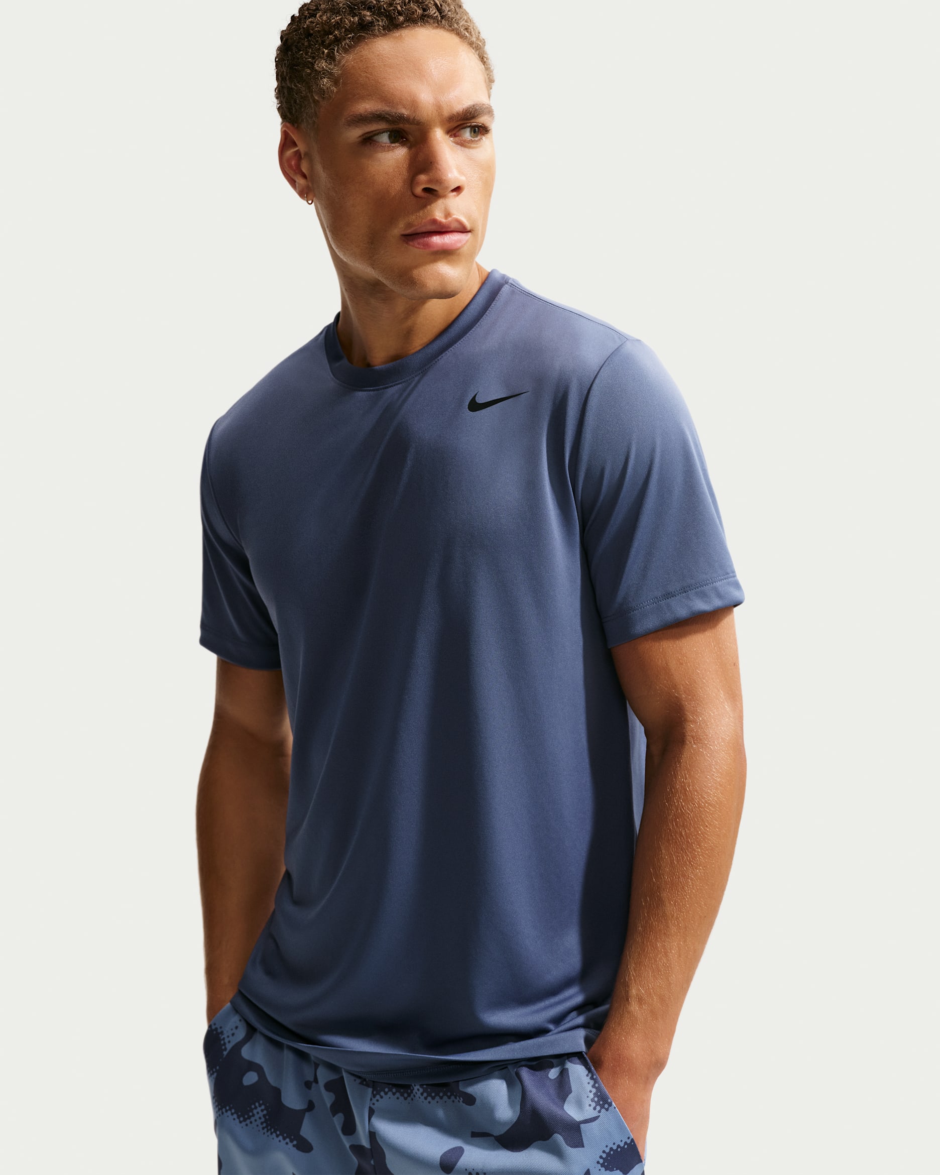 Nike Dri-FIT Legend Men's Fitness T-Shirt - Diffused Blue/Black