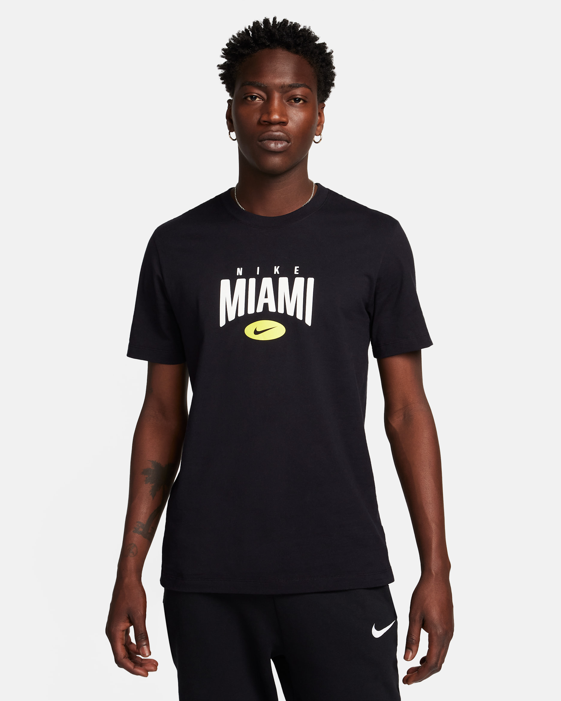 Nike Sportswear T-Shirt - Black