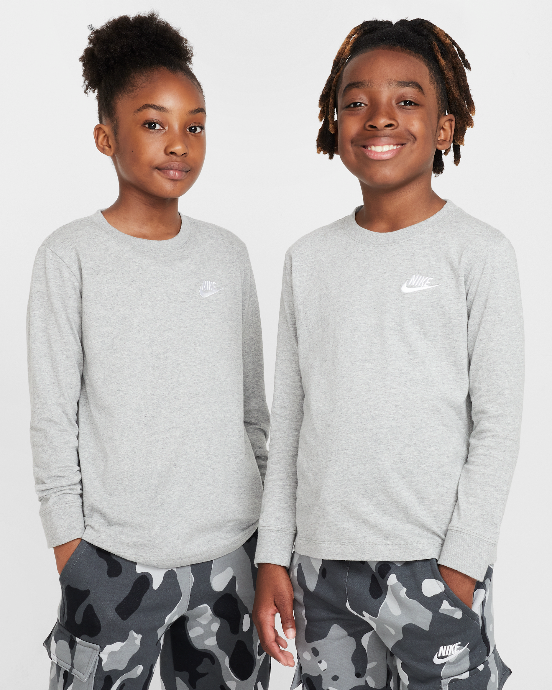 Nike Sportswear langermet T-skjorte til store barn - Dark Grey Heather