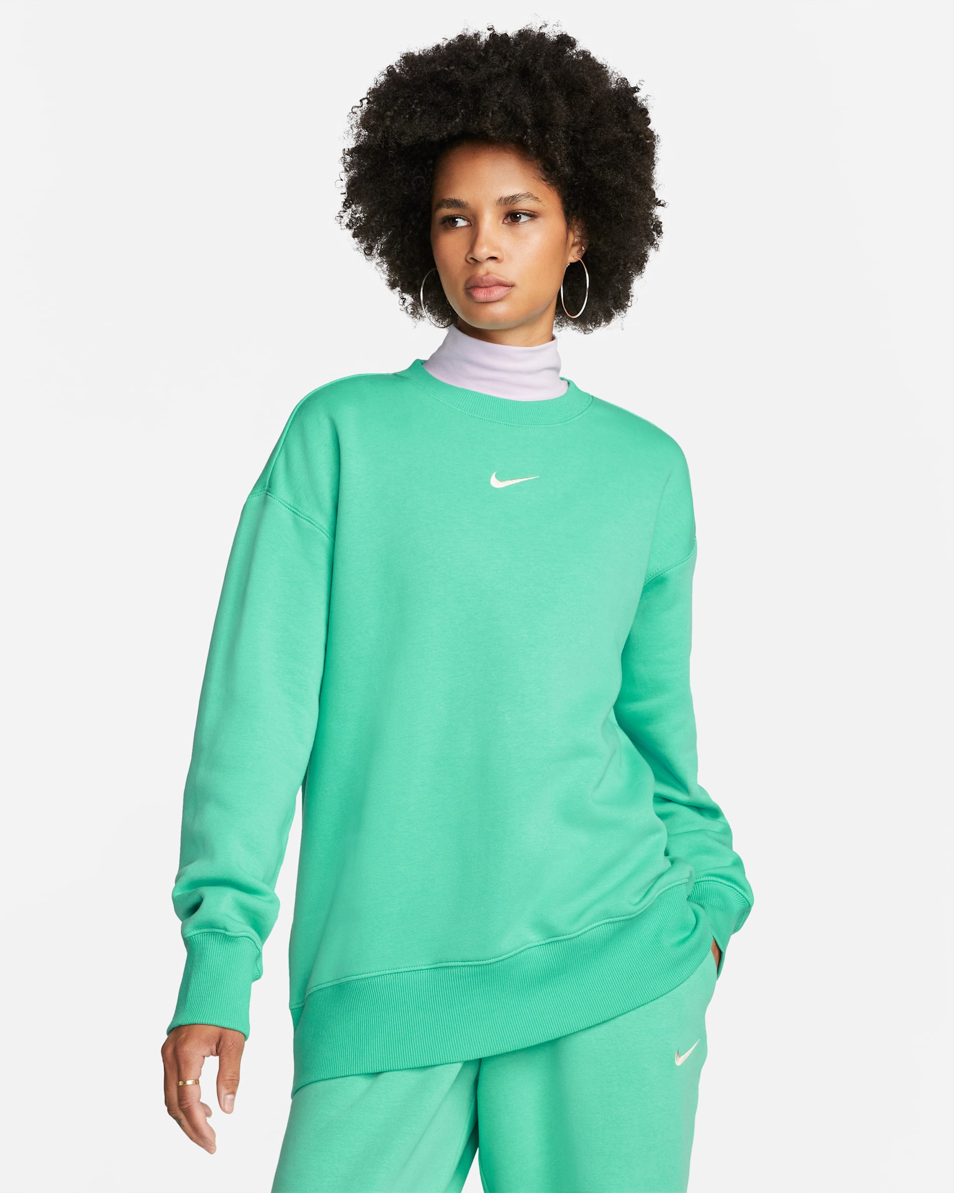 Nike Sportswear Phoenix Fleece Women's Oversized Crew-Neck Sweatshirt - Light Menta/Sail