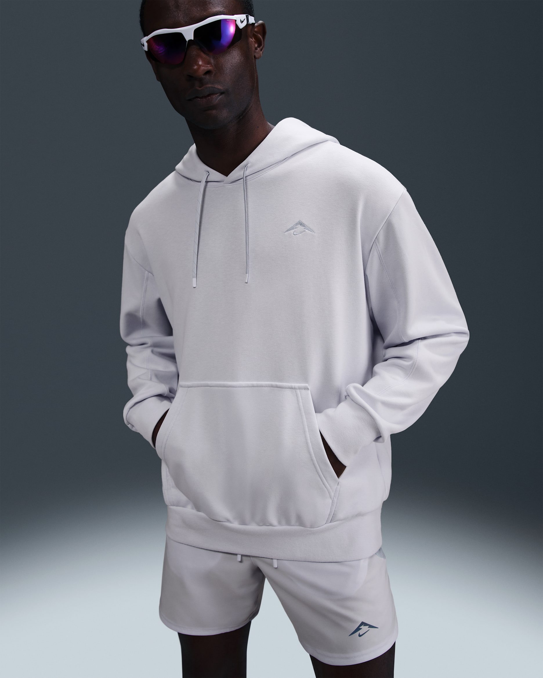 Nike Trail Magic Hour Men's Dri-FIT Running Hoodie - Football Grey/Light Armory Blue