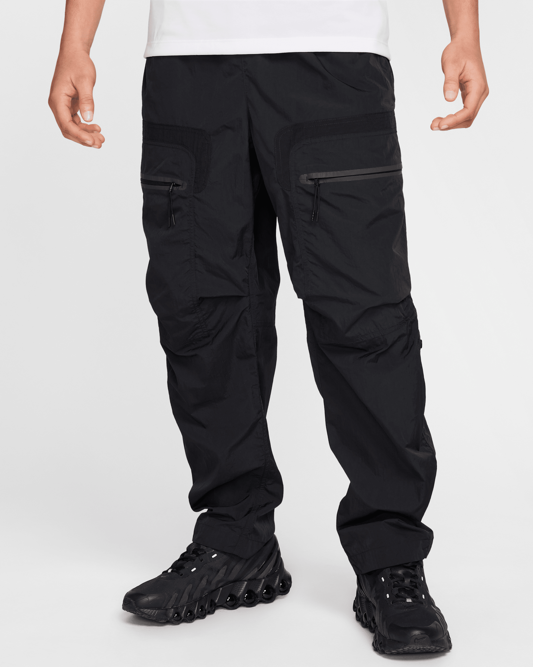 Nike Tech Men's Woven Cargo Pants - Black/Black