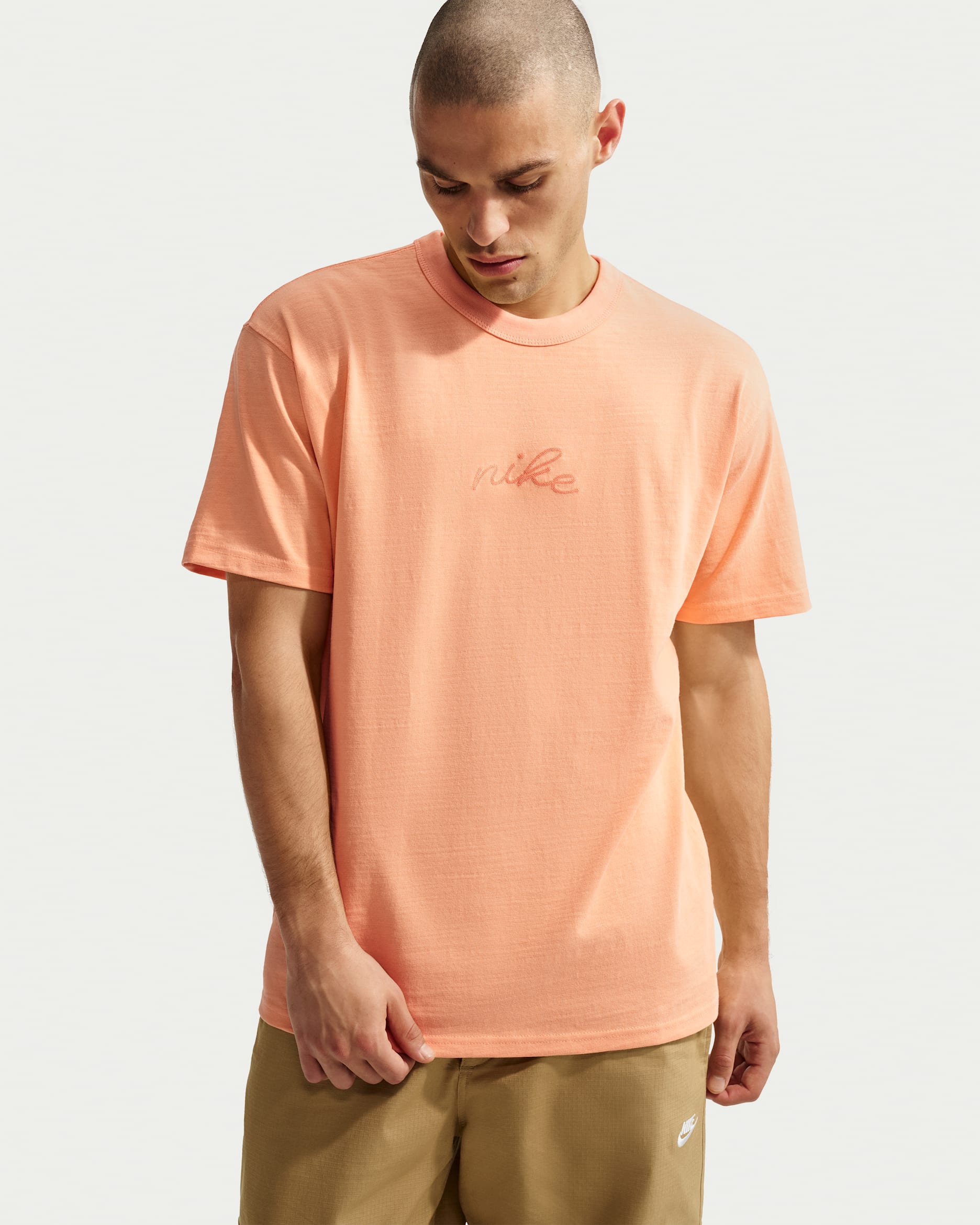 Nike Sportswear Premium Essentials Men's T-shirt - Orange Chalk