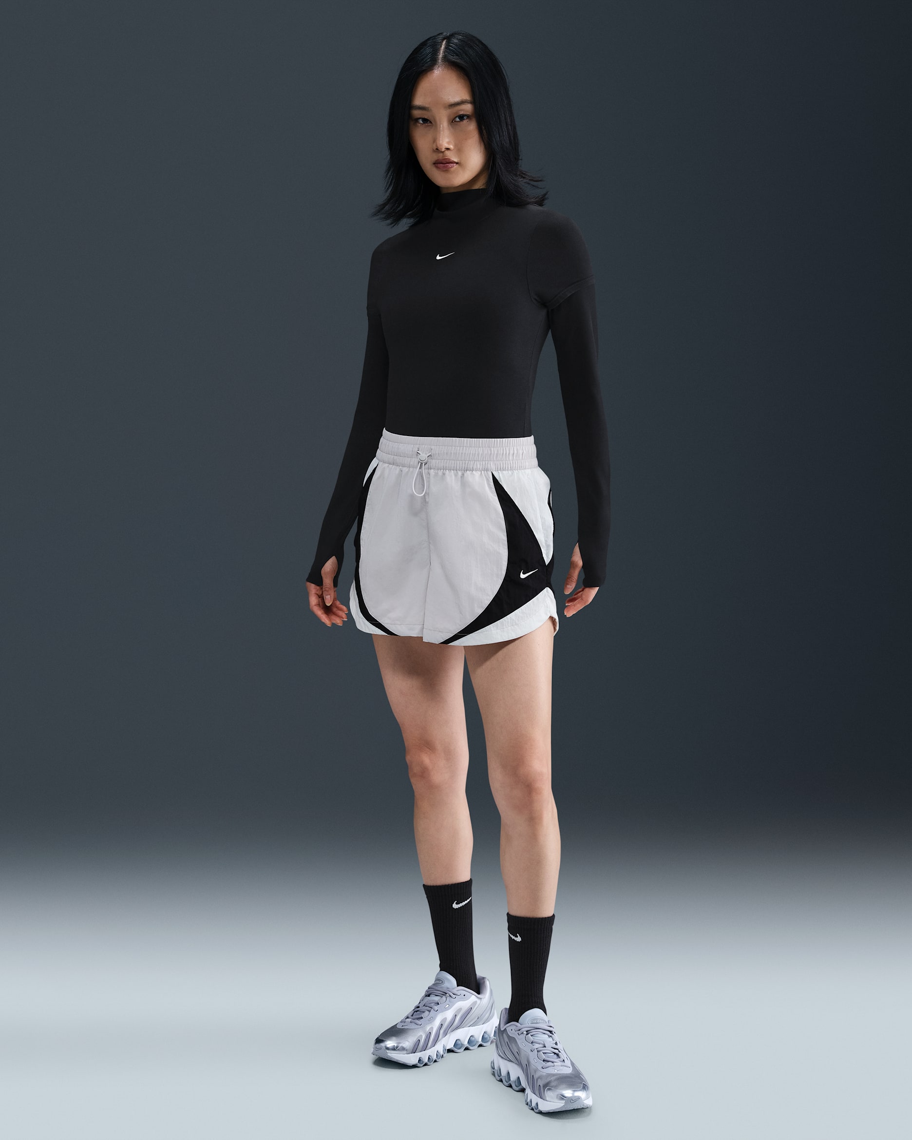 Nike Sportswear Women's Mid-Rise Loose 7.5cm (approx) Athletics Shorts - Vast Grey/Summit White/Black/Sail