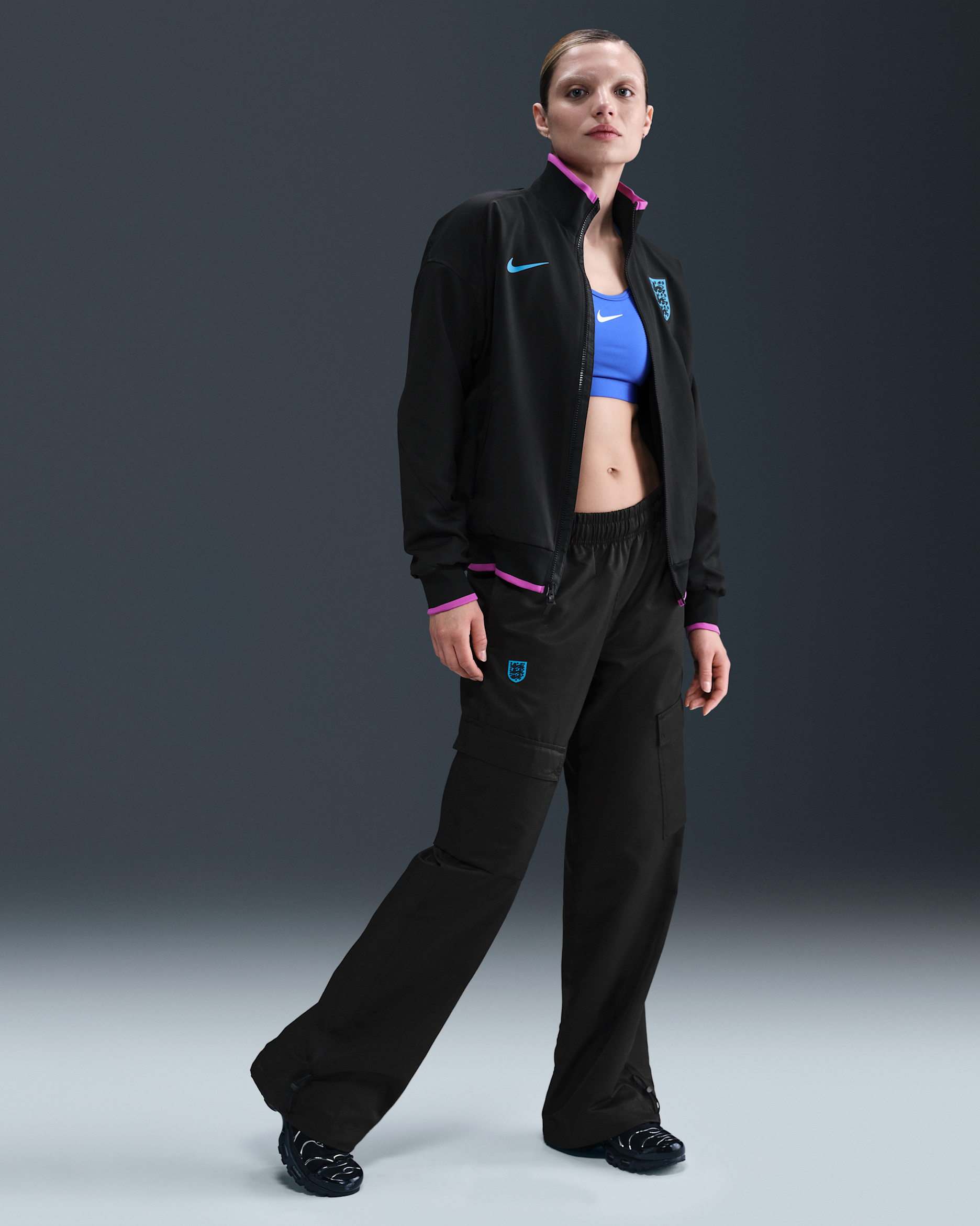England Women's Nike Football Woven Cargo Pants - Black/Vivid Purple