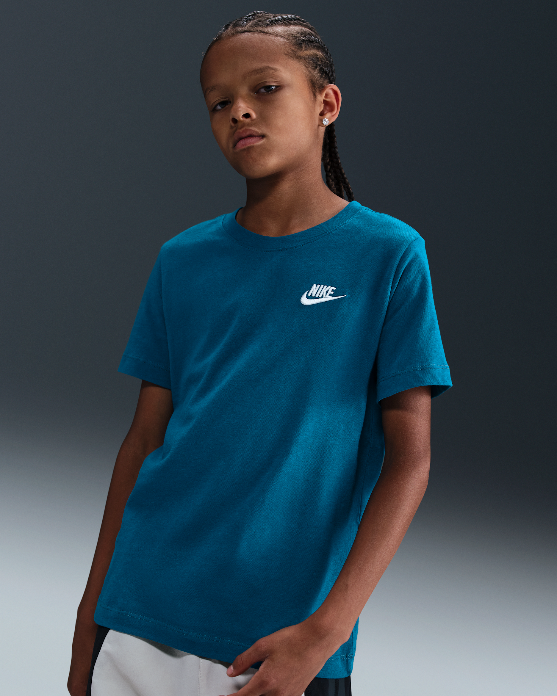 Nike Sportswear Big Kids' T-Shirt - Green Abyss