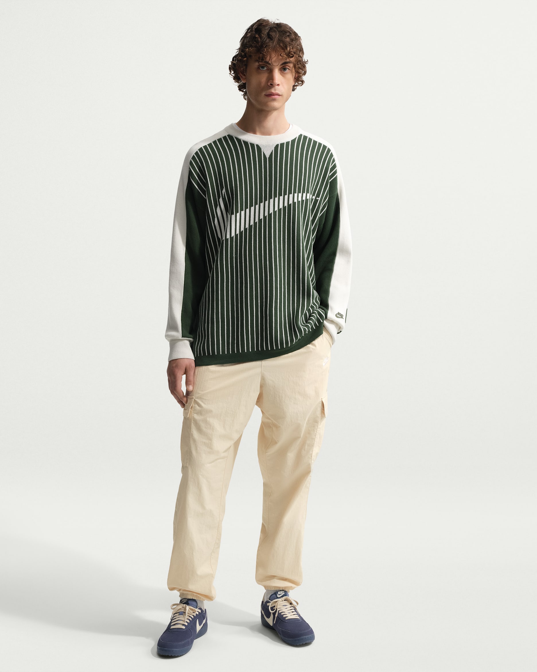 Nike Club Men's Woven Cargo Trousers - Light Khaki/White