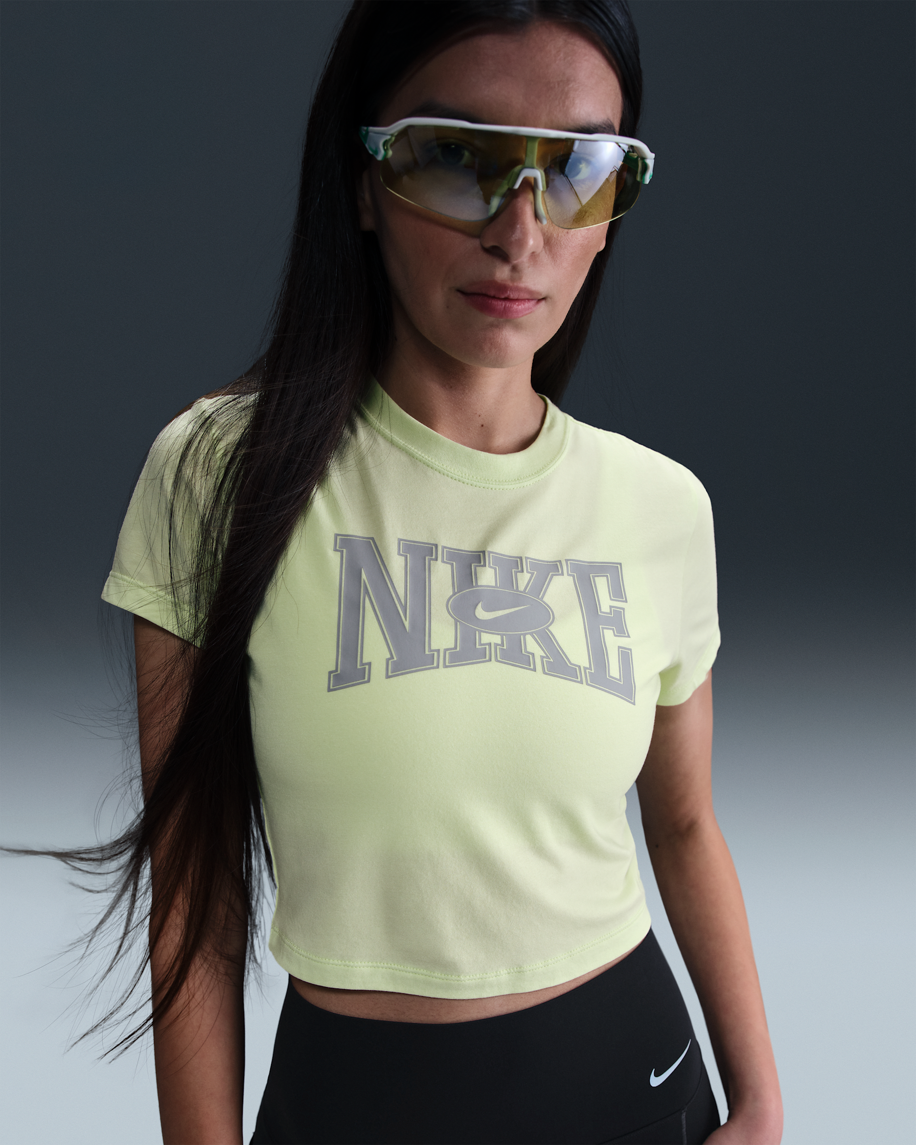 Nike Sportswear Women's Slim Cropped T-Shirt - Light Liquid Lime