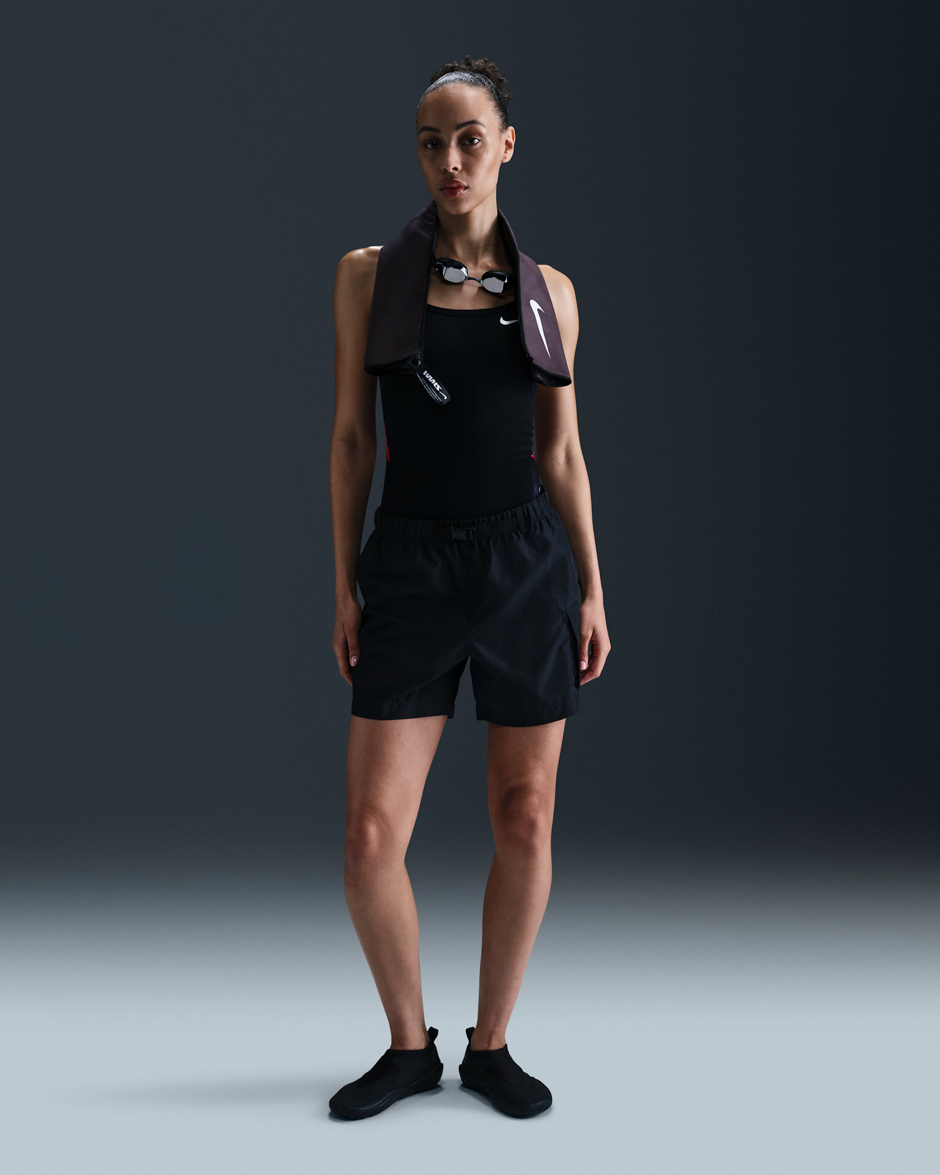 Shorts para salida de baño para mujer Nike Swim Voyage - Negro/Blanco