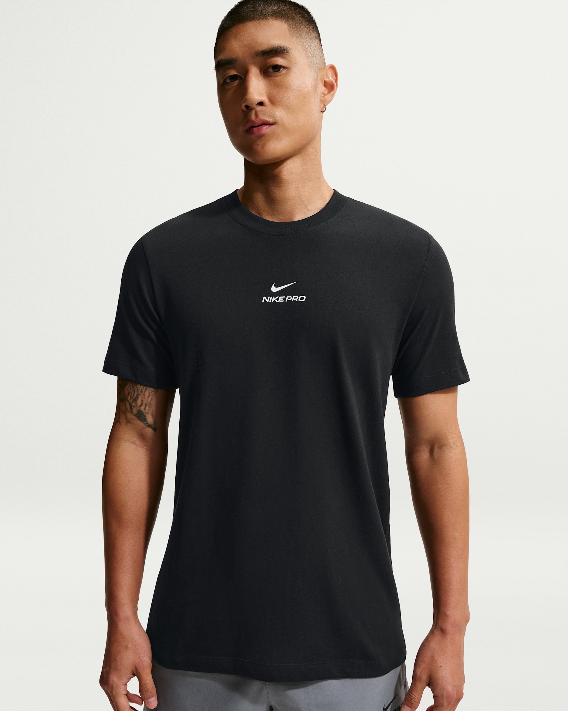 Nike Pro Men's Dri-FIT T-Shirt - Black/White