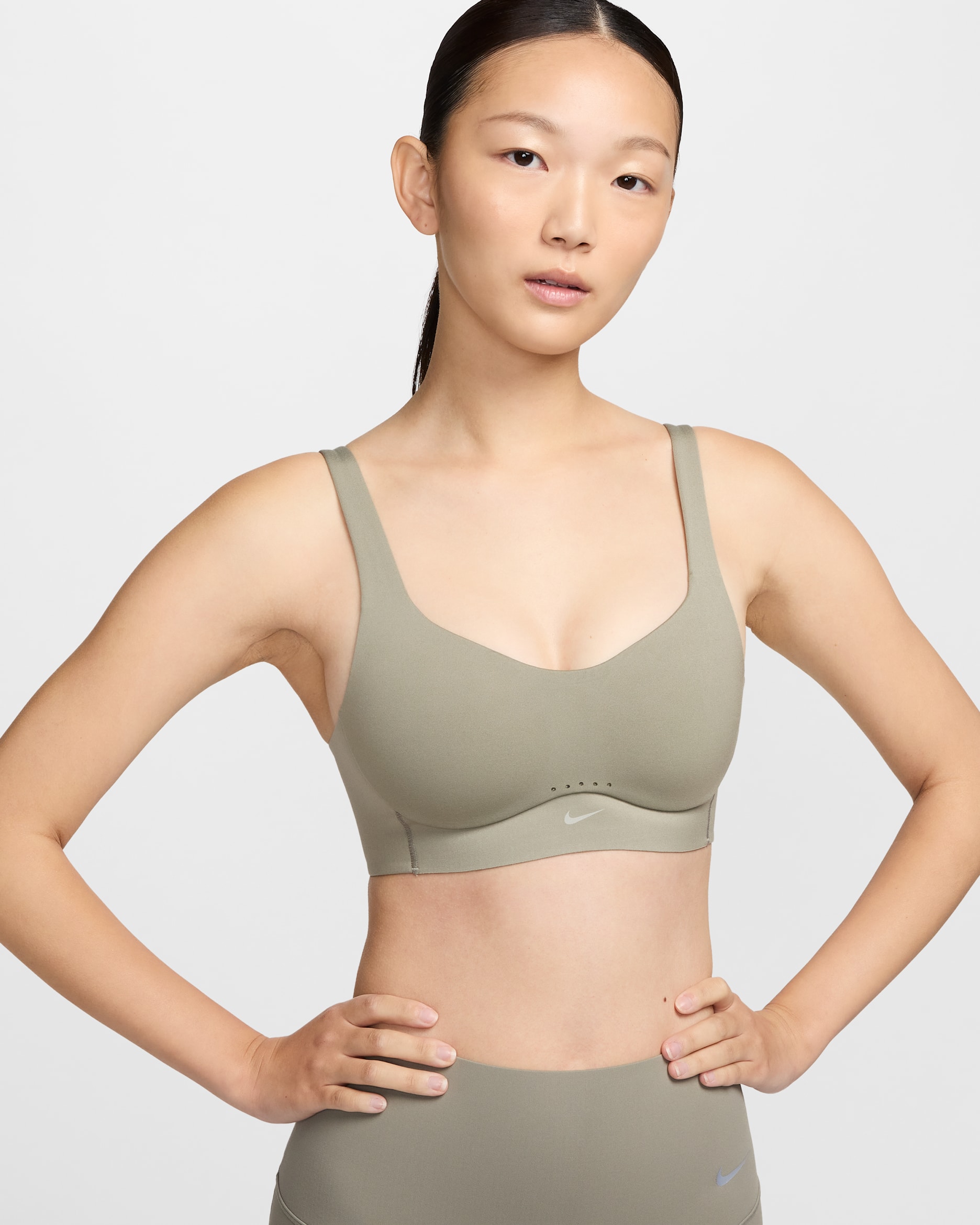Nike Alate 高度支撐型女款襯墊兩穿式運動內衣 - Light Army/白色