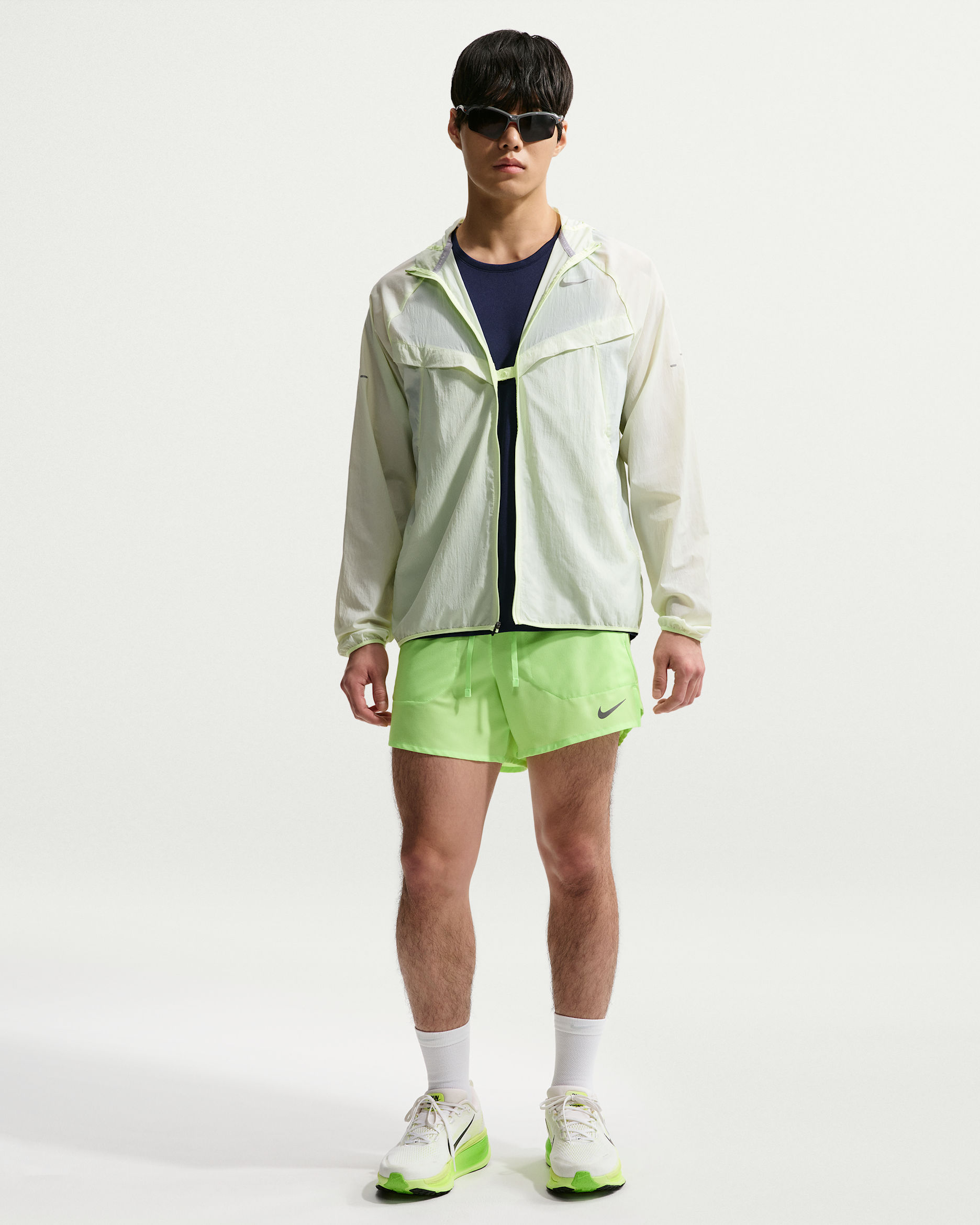 Nike Stride Men's Dri-FIT 13cm (approx.) Brief-Lined Running Shorts - Lime Blast