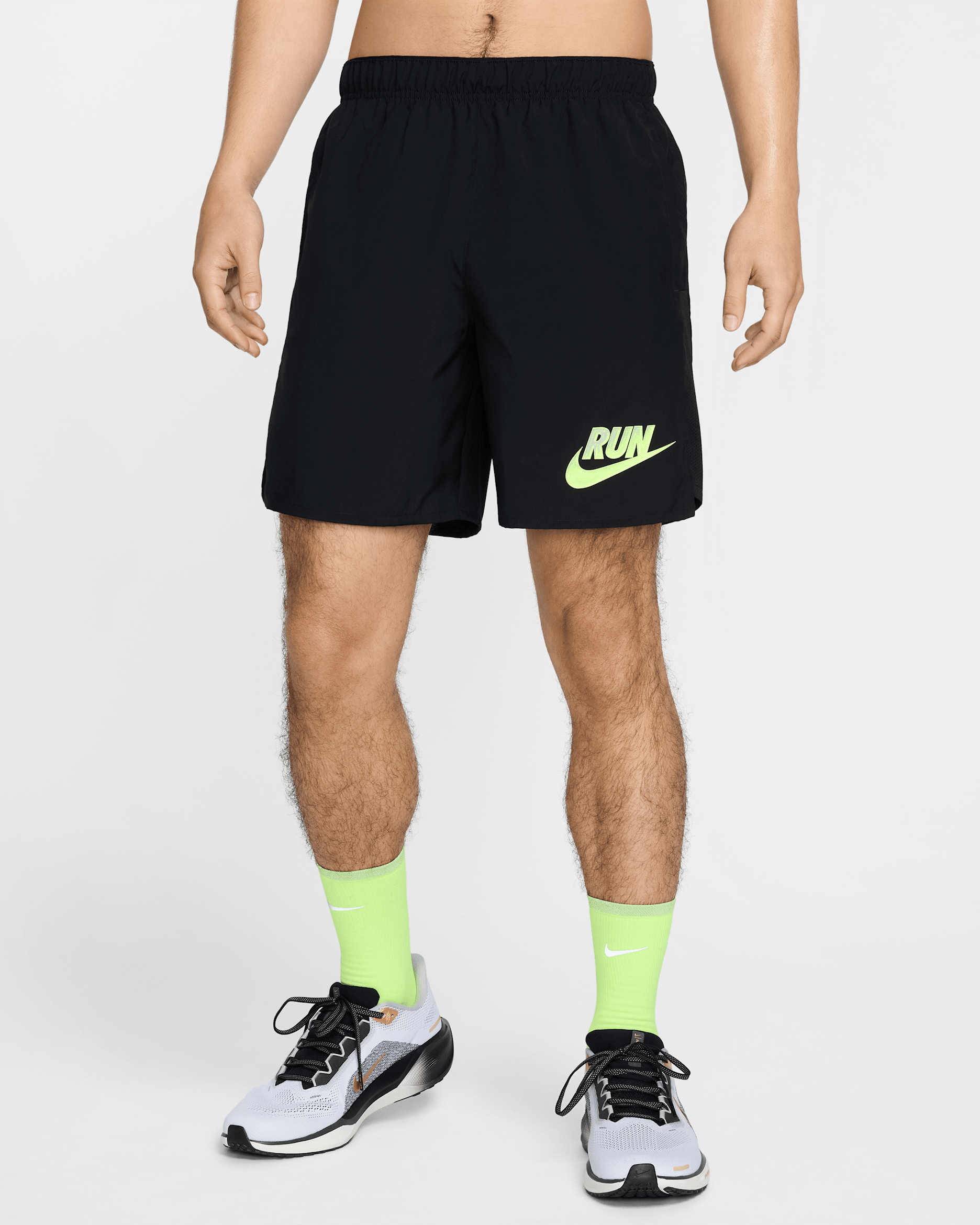 Nike Challenger Run Energy 男款 Dri-FIT 7" 無襯裡跑步短褲 - 黑色/黑色/黑色/Barely Volt