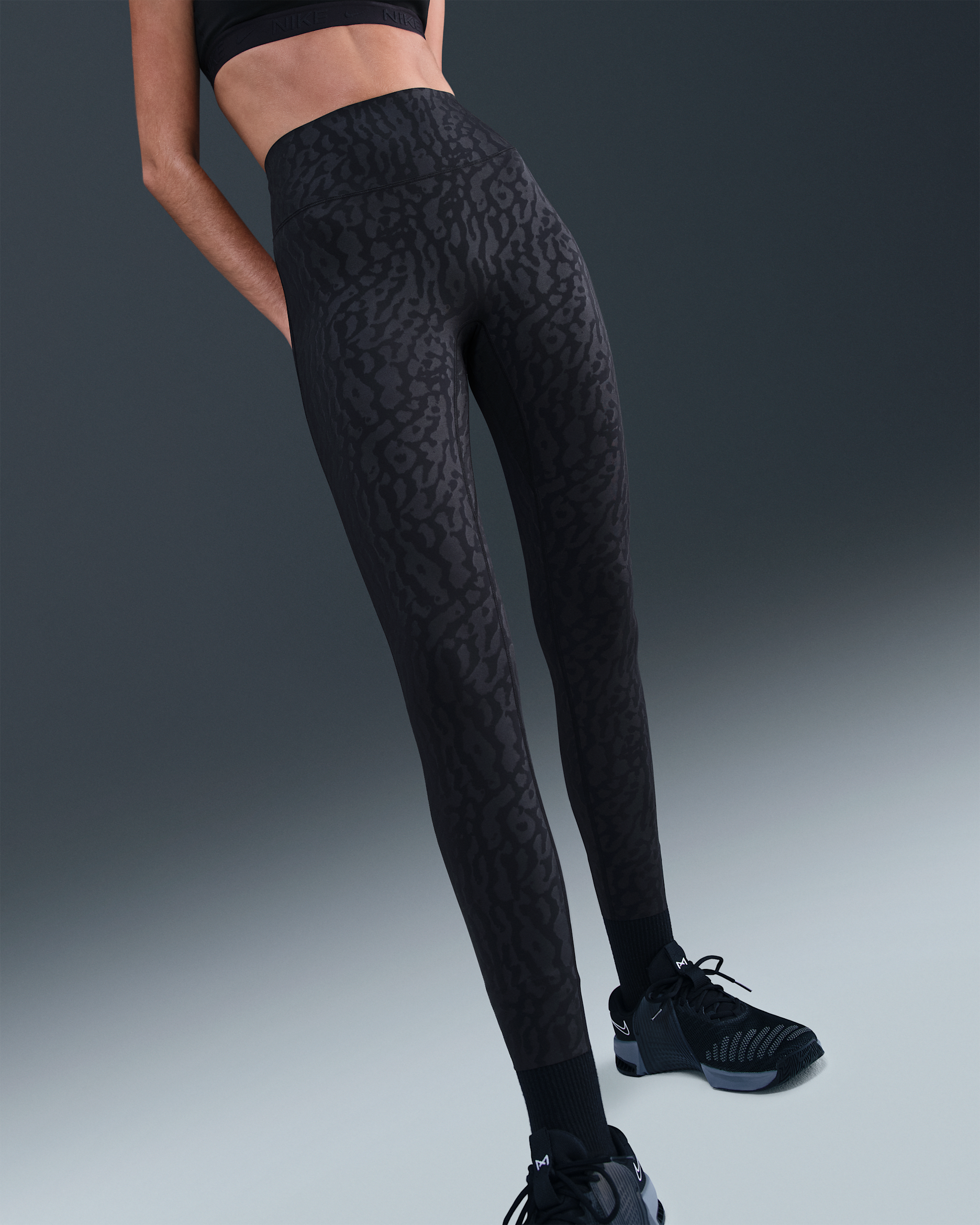 Nike Universa Women's High-Waisted 7/8 Leggings with No Front Seam