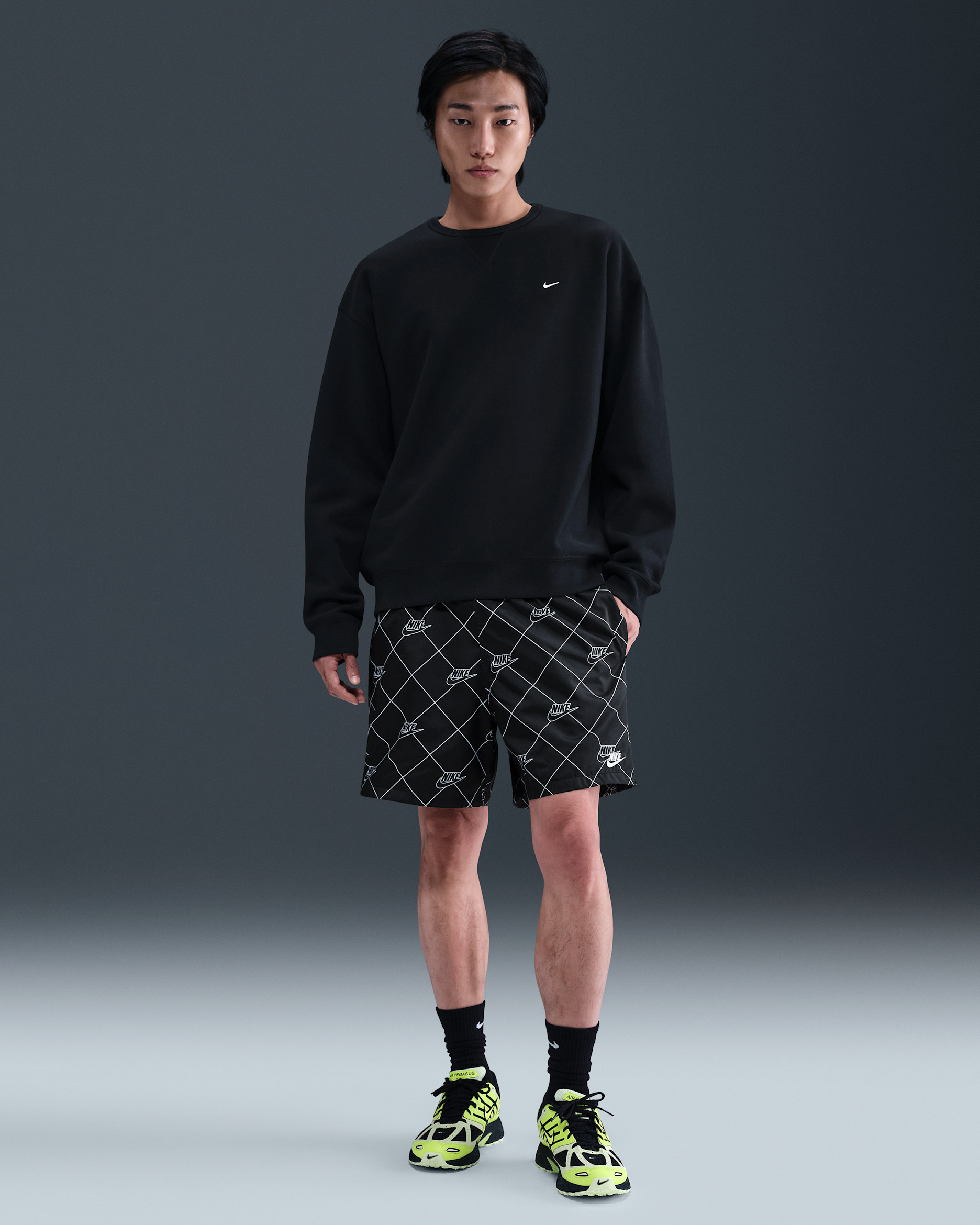 Nike Sportswear Club Men's Woven Flow Shorts - Black/Black/White