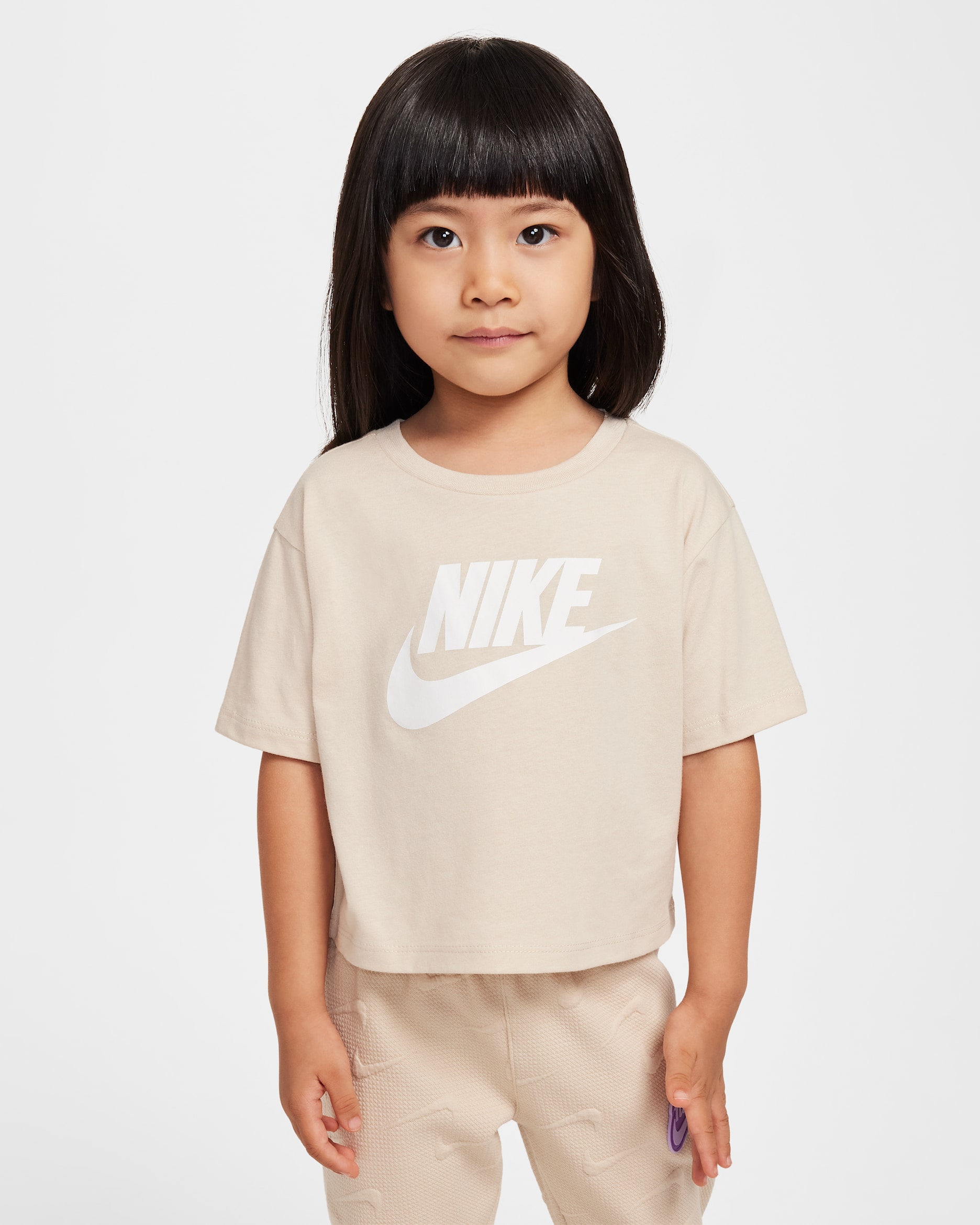 Playera de corte cuadrado infantil Nike Club - Duna