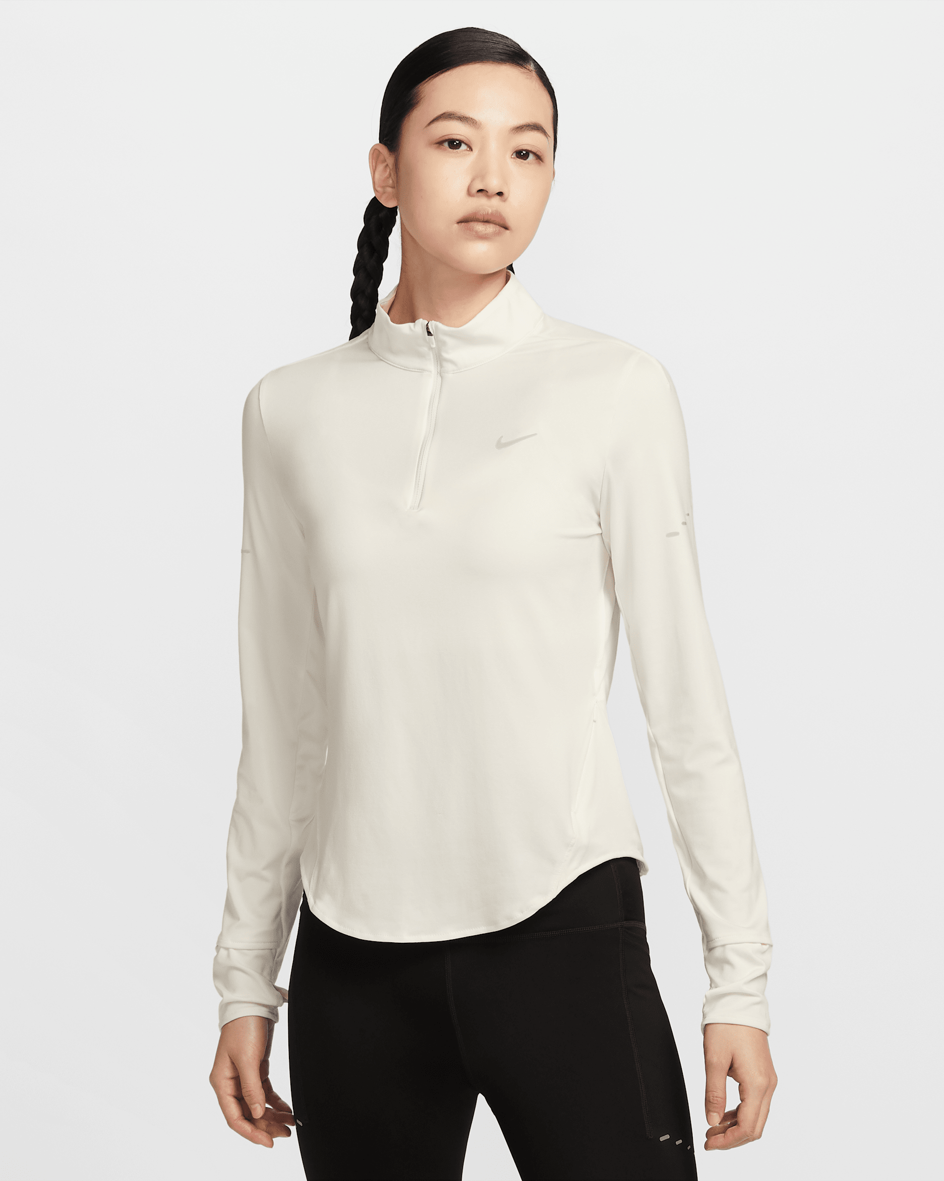 나이키 스위프트 여성 드라이 핏 UV 쿼터집 러닝 탑 - 세일