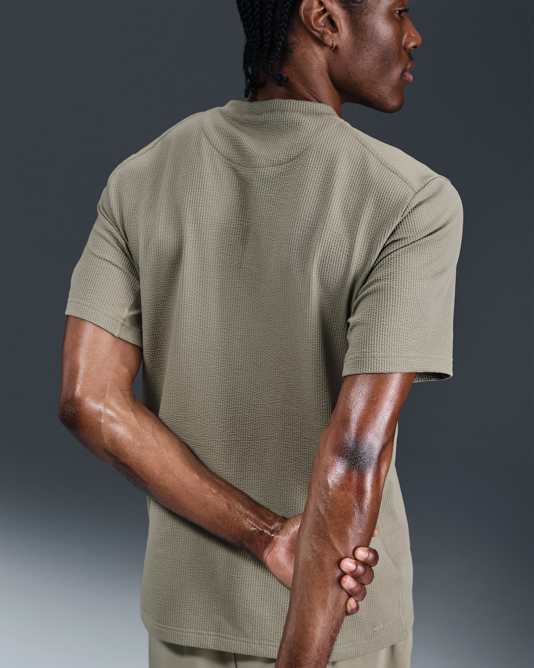 Nike Primary Men's Dri-FIT Seersucker Short-Sleeve Versatile Top