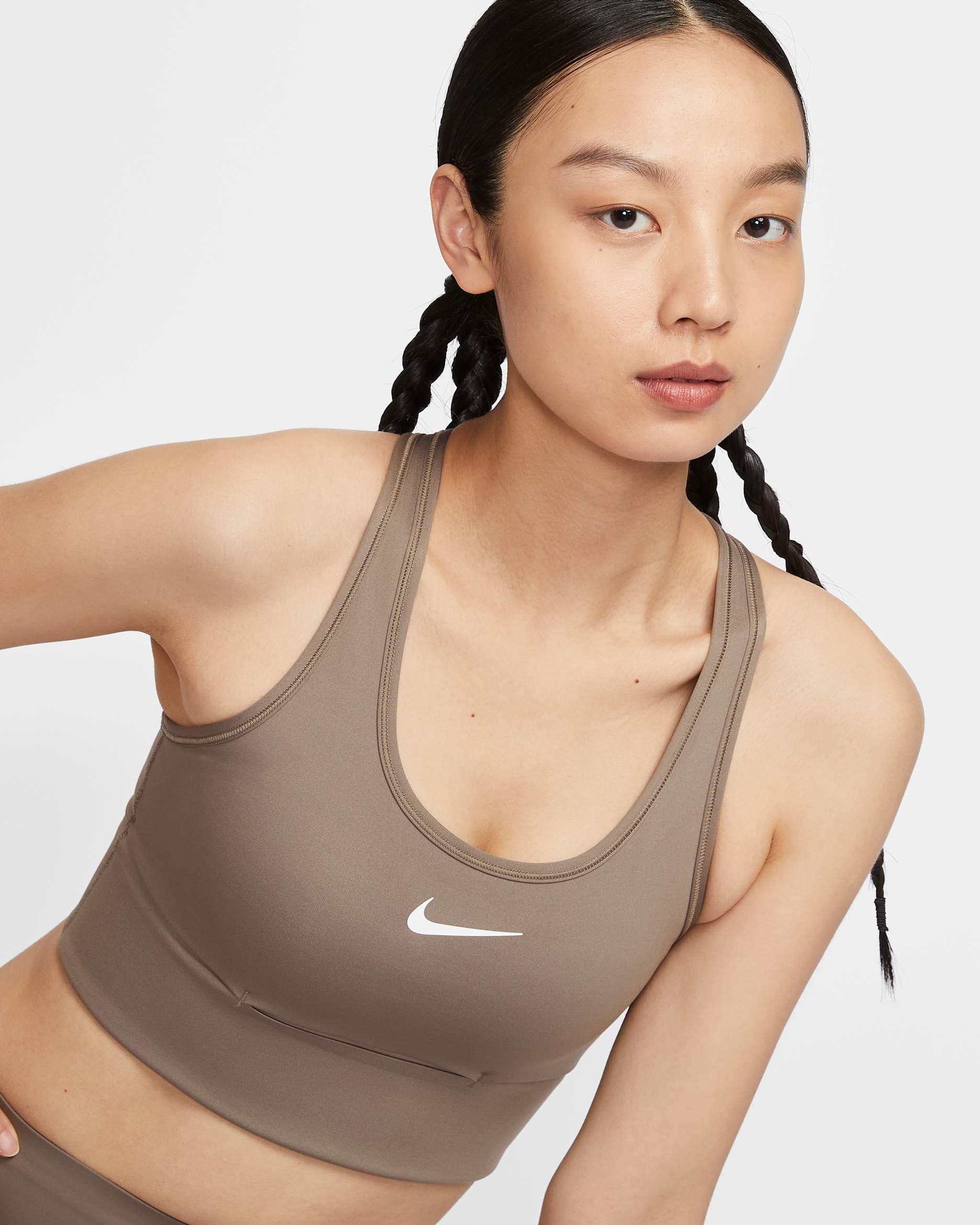 Nike Swoosh Pocket Women's Medium-Support Padded Longline Sports Bra - Mink Brown/Mink Brown/White