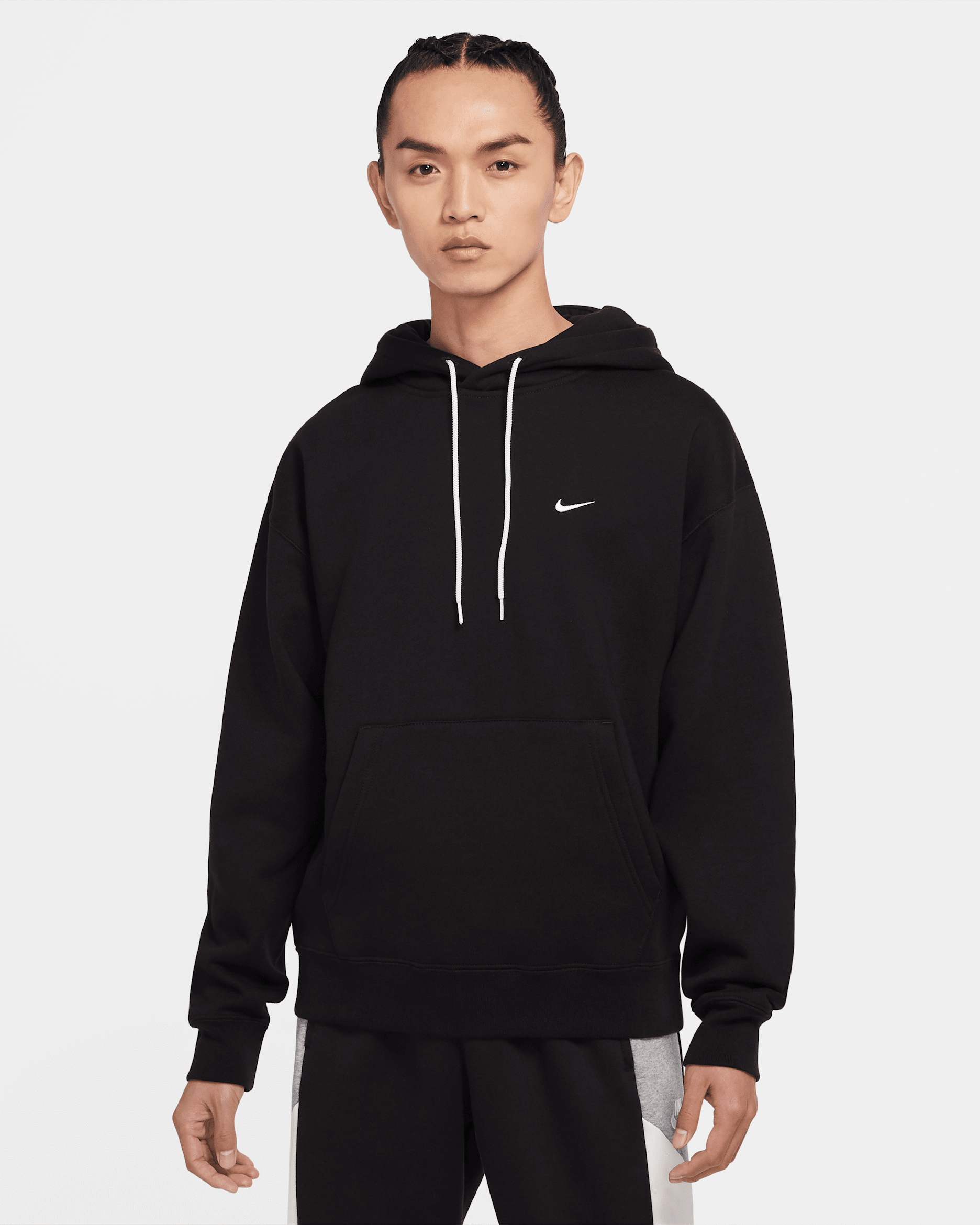เสื้อมีฮู้ดผ้าฟลีซผู้ชาย Nike Solo Swoosh - ดำ/ขาว