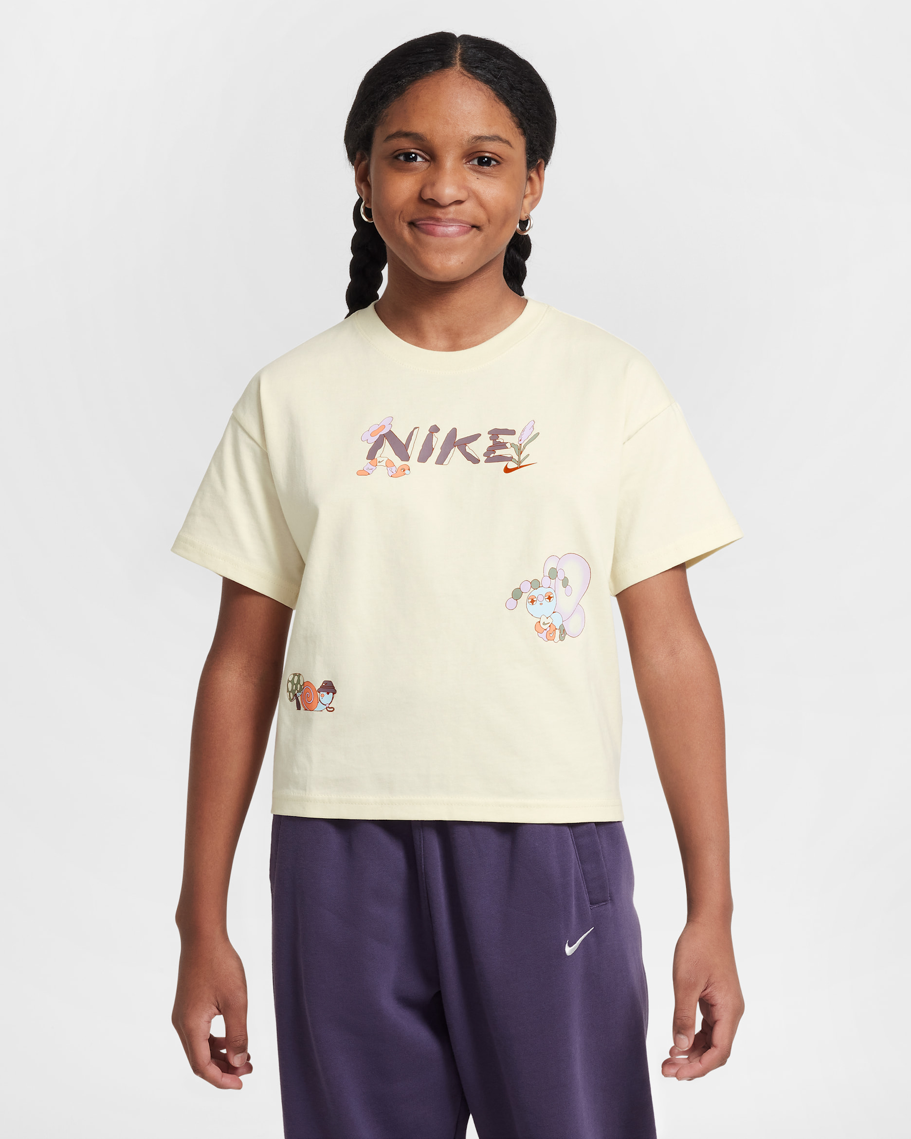 Playera para niña talla grande Nike Sportswear - Leche de coco