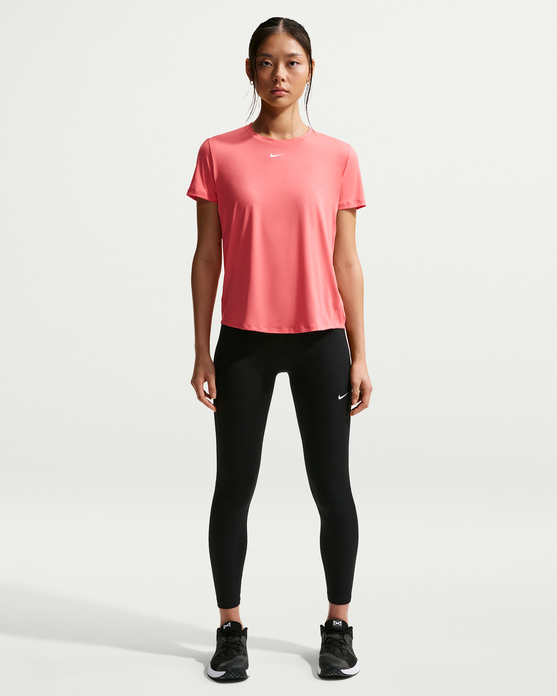 나이키 원 심리스 프론트 여성 하이웨이스트 풀 렝스 레깅스 - 블랙/화이트