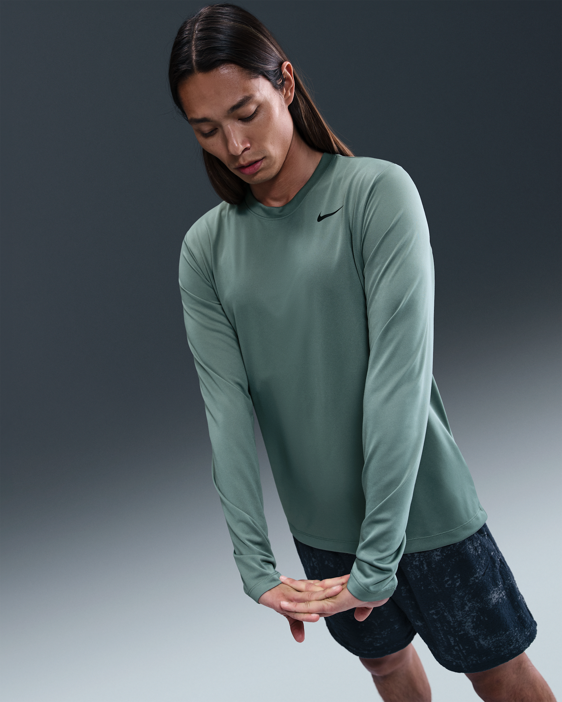 ナイキ Dri-FIT レジェンド メンズ ロングスリーブ フィットネストップ - クレイグリーン/ブラック