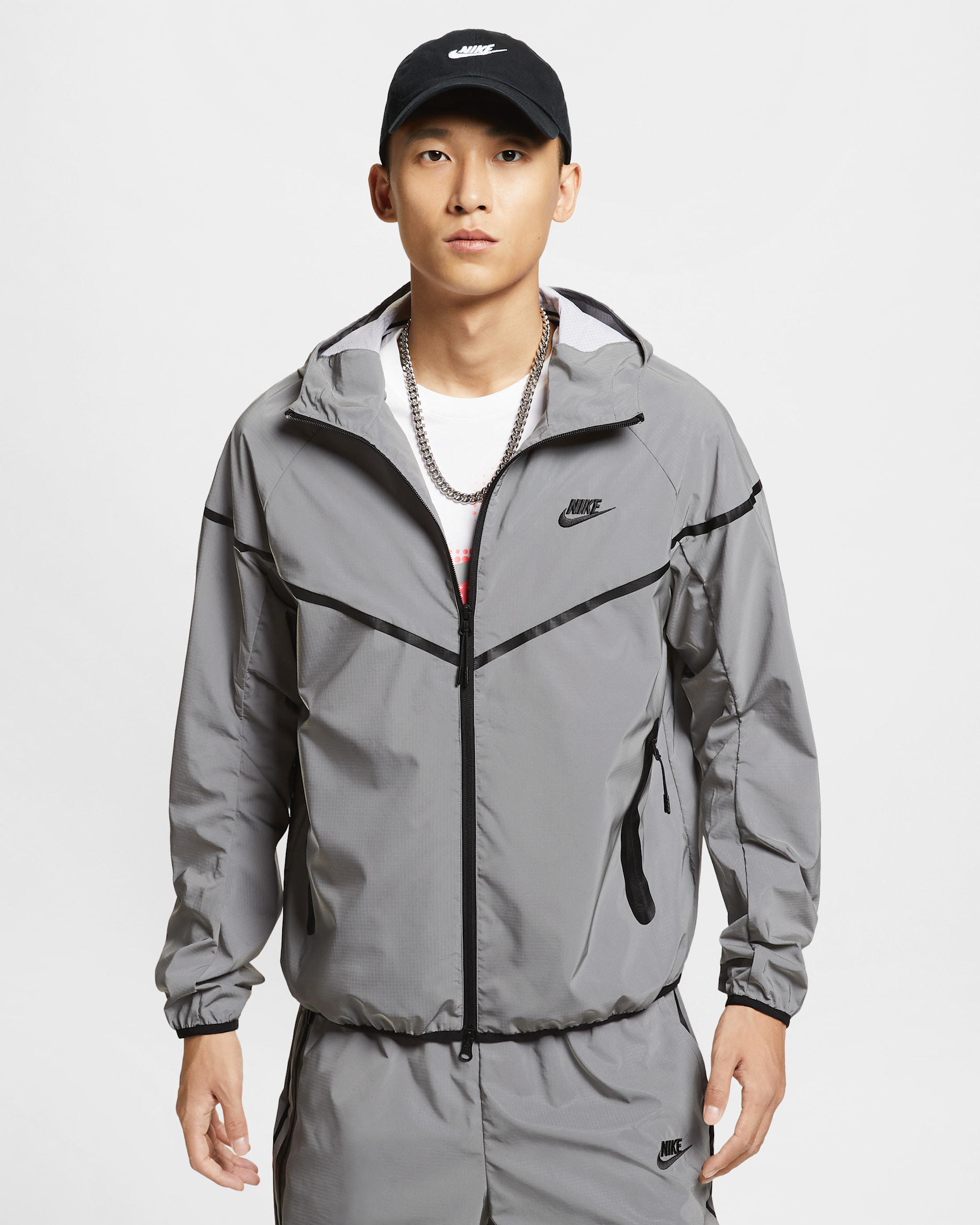 Nike Tech Men's Woven Flash Jacket - Reflect Silver/Black