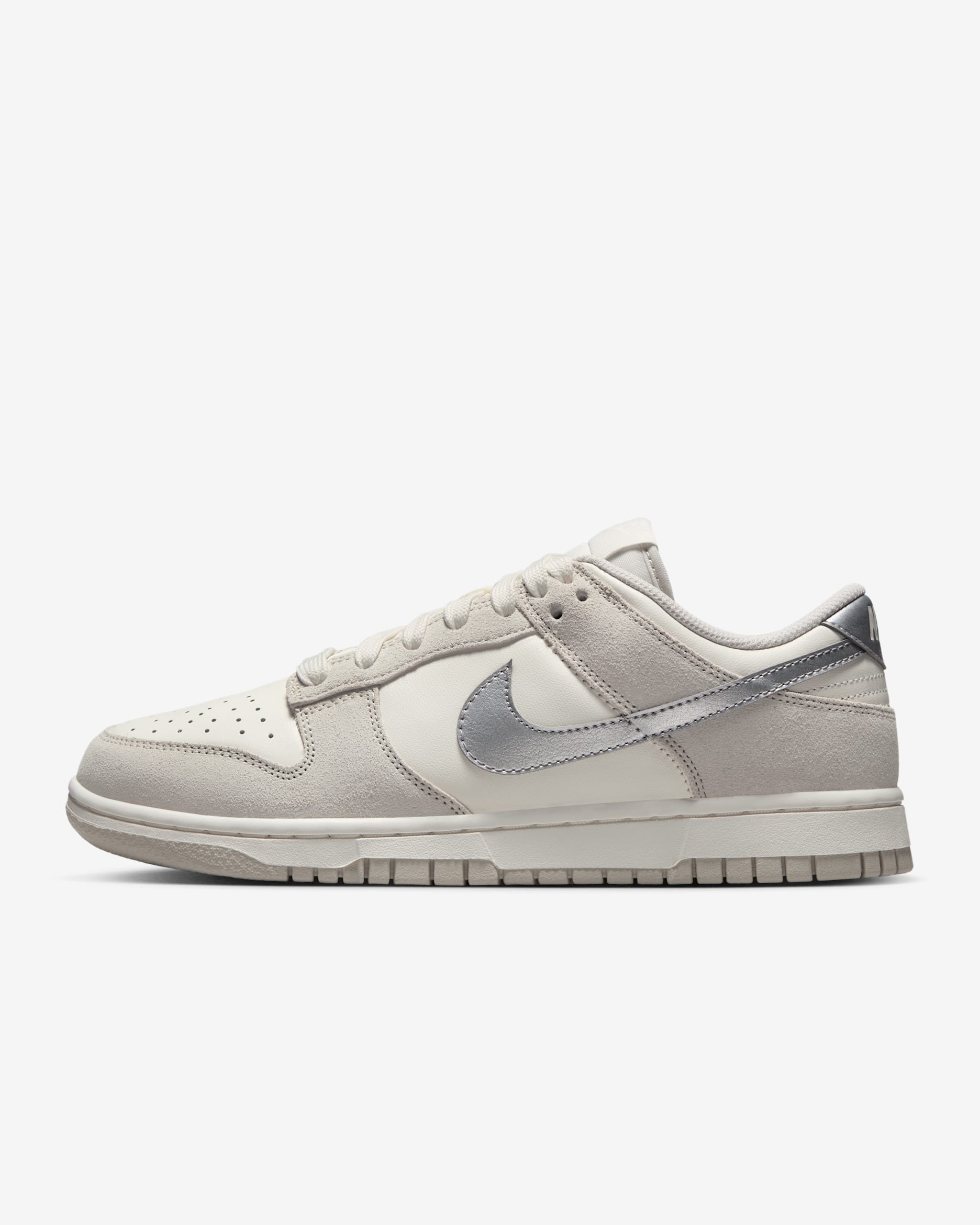 Nike Dunk Low damesko - Sail/Light Bone/Metallic Silver