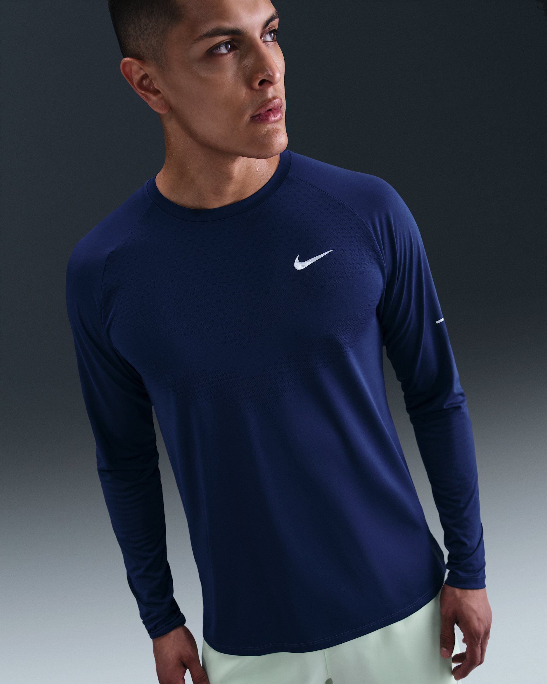 Playera de correr de manga larga Dri-FIT ADV para hombre Nike Stride - Azul vacío