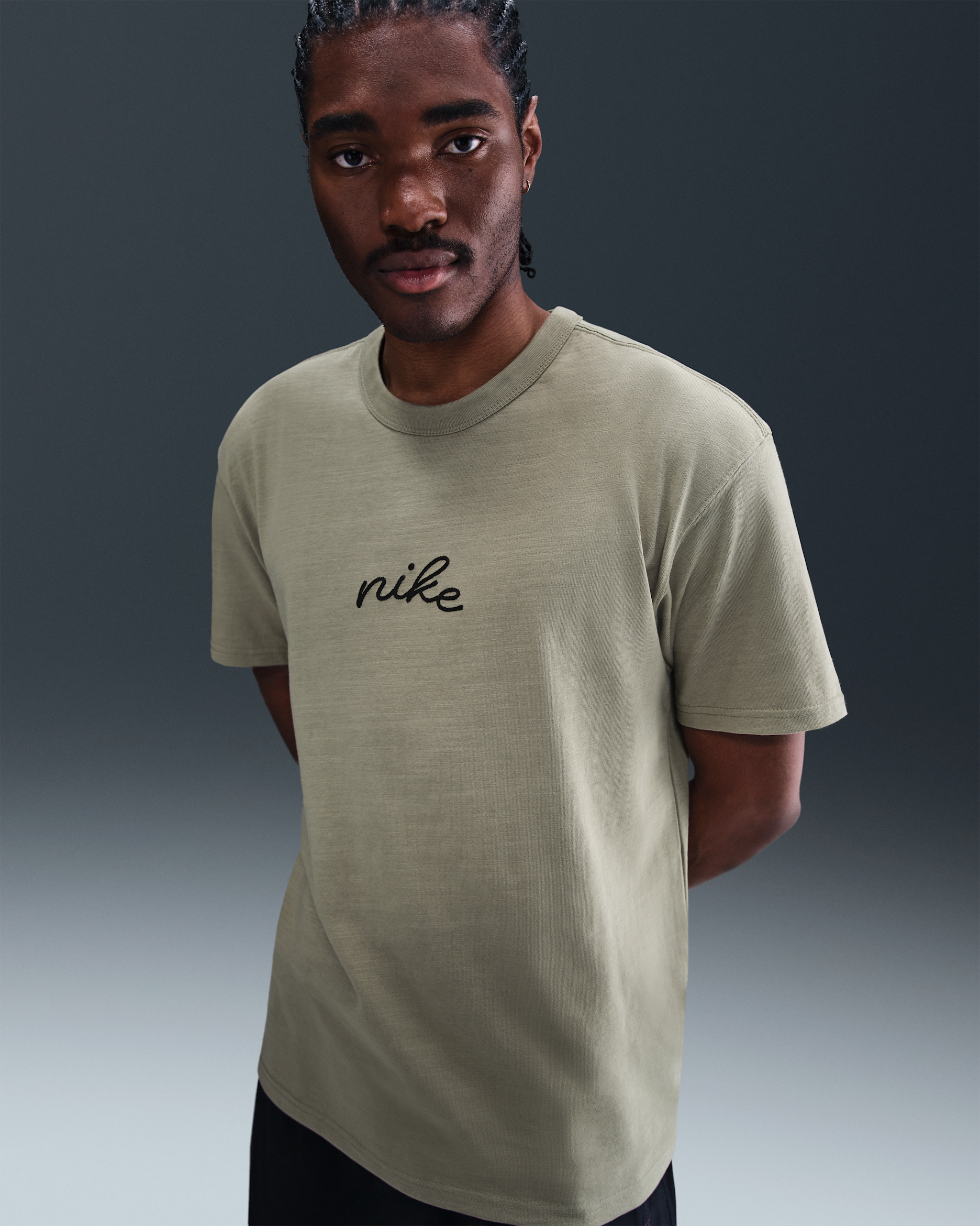 Nike Sportswear Premium Essentials Men's T-shirt - Light Army