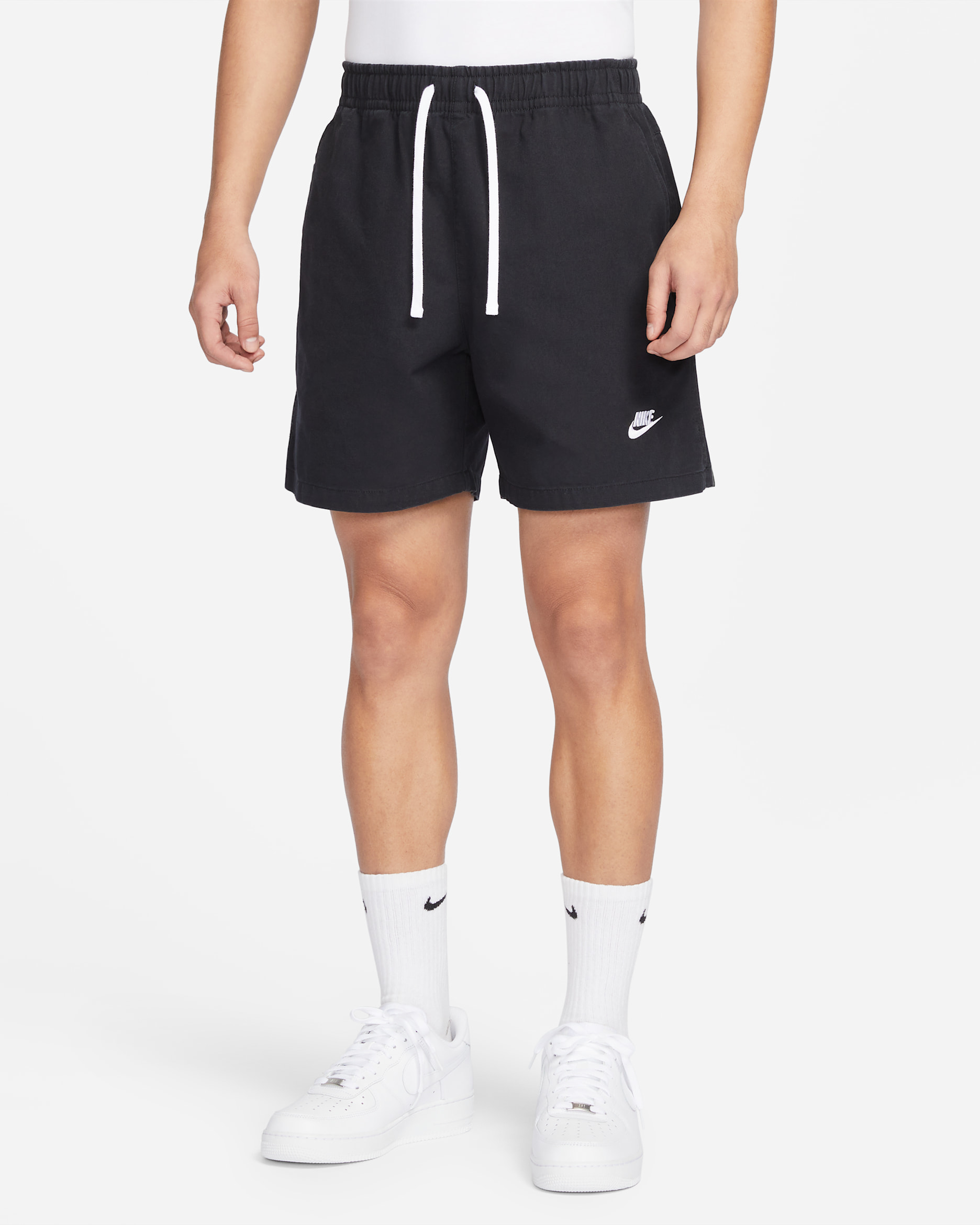 Nike Club Men's Woven Flow Shorts - Black/White