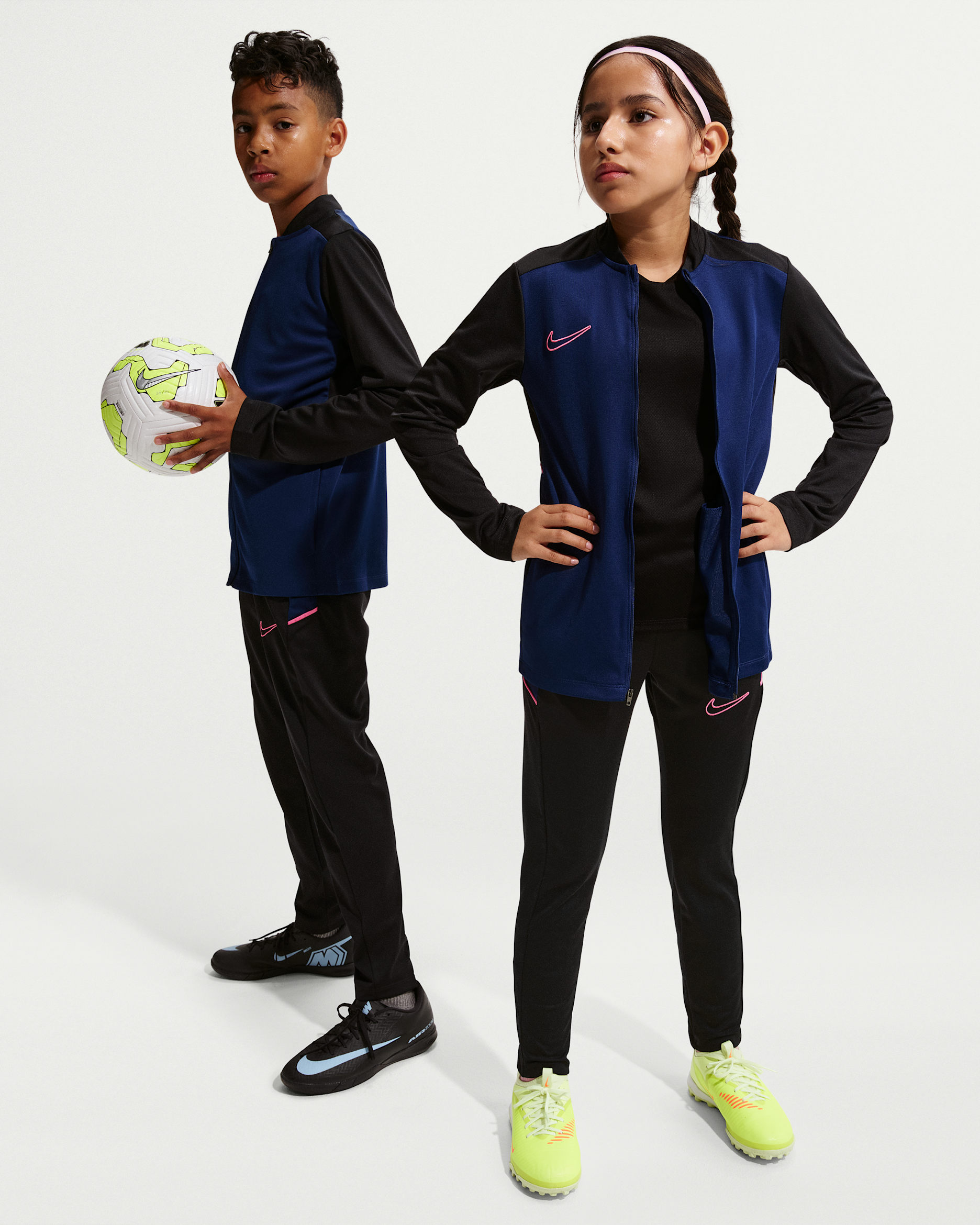 Nike Academy Older Kids' Dri-FIT Football Tracksuit - Blue Void/Black/Pinksicle