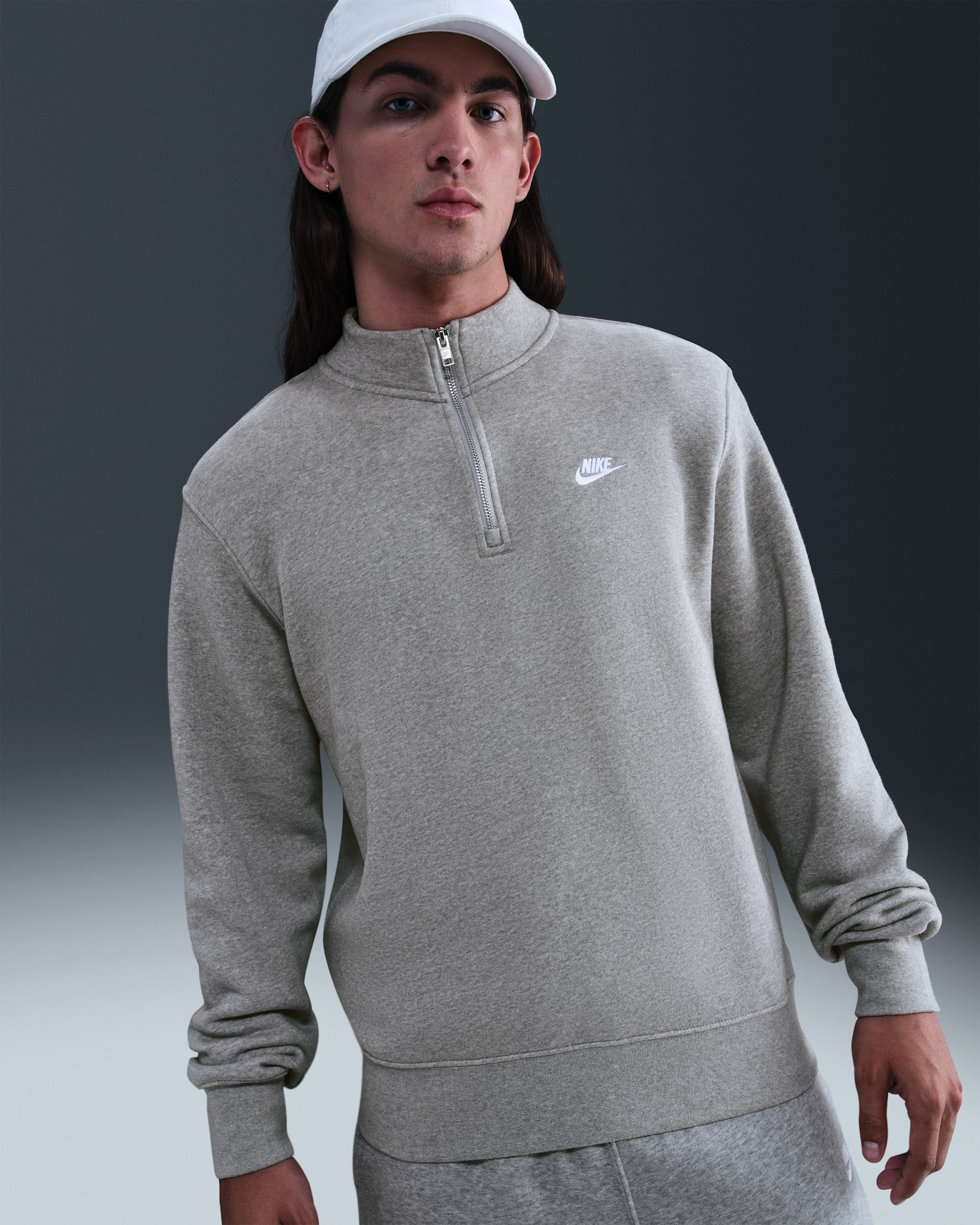 Nike Sportswear Club Men's 1/2-Zip Fleece Top - Dark Grey Heather/Light Smoke Grey/White