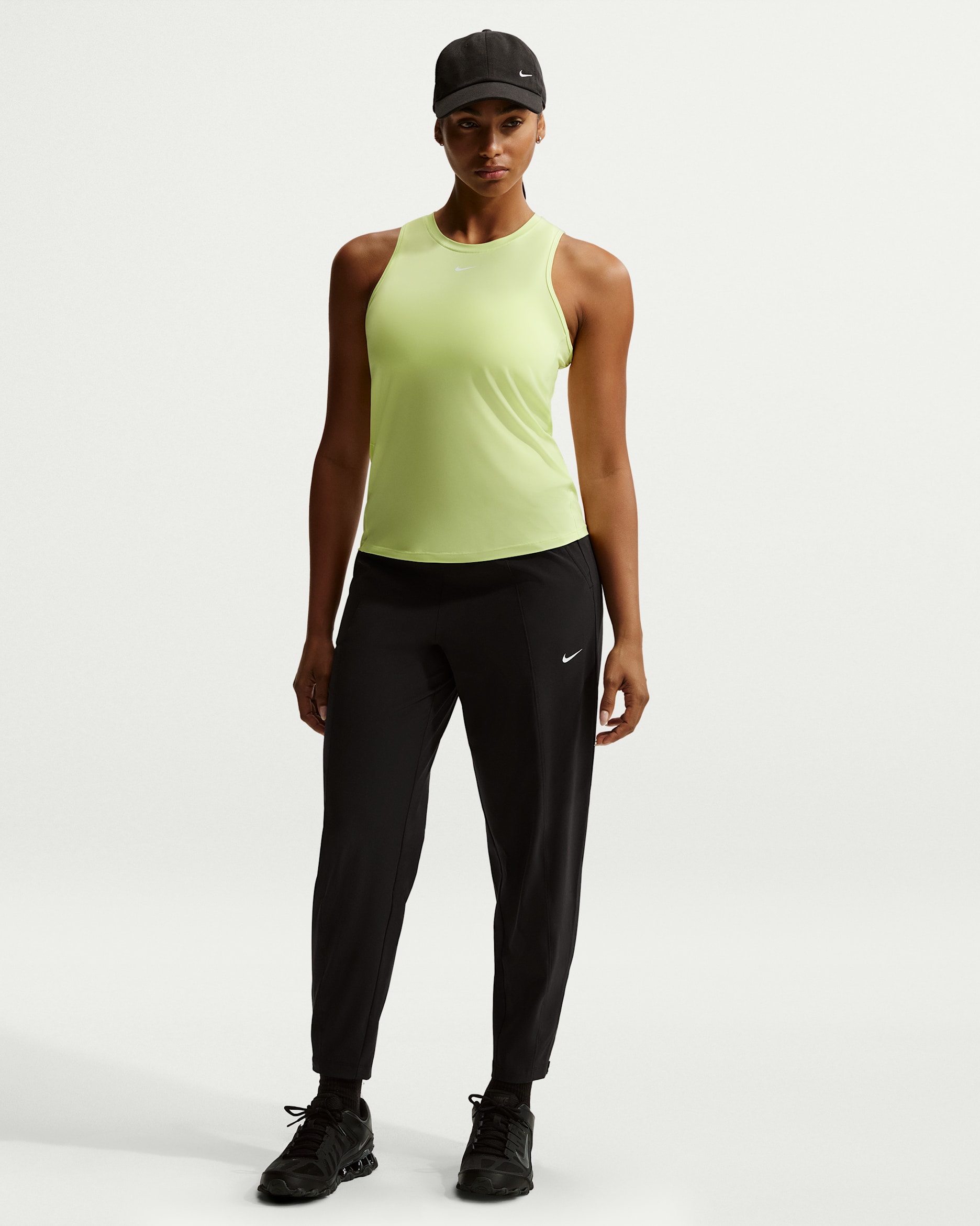 Nike One Women's Dri-FIT Mid-Rise Woven Trousers - Black/White