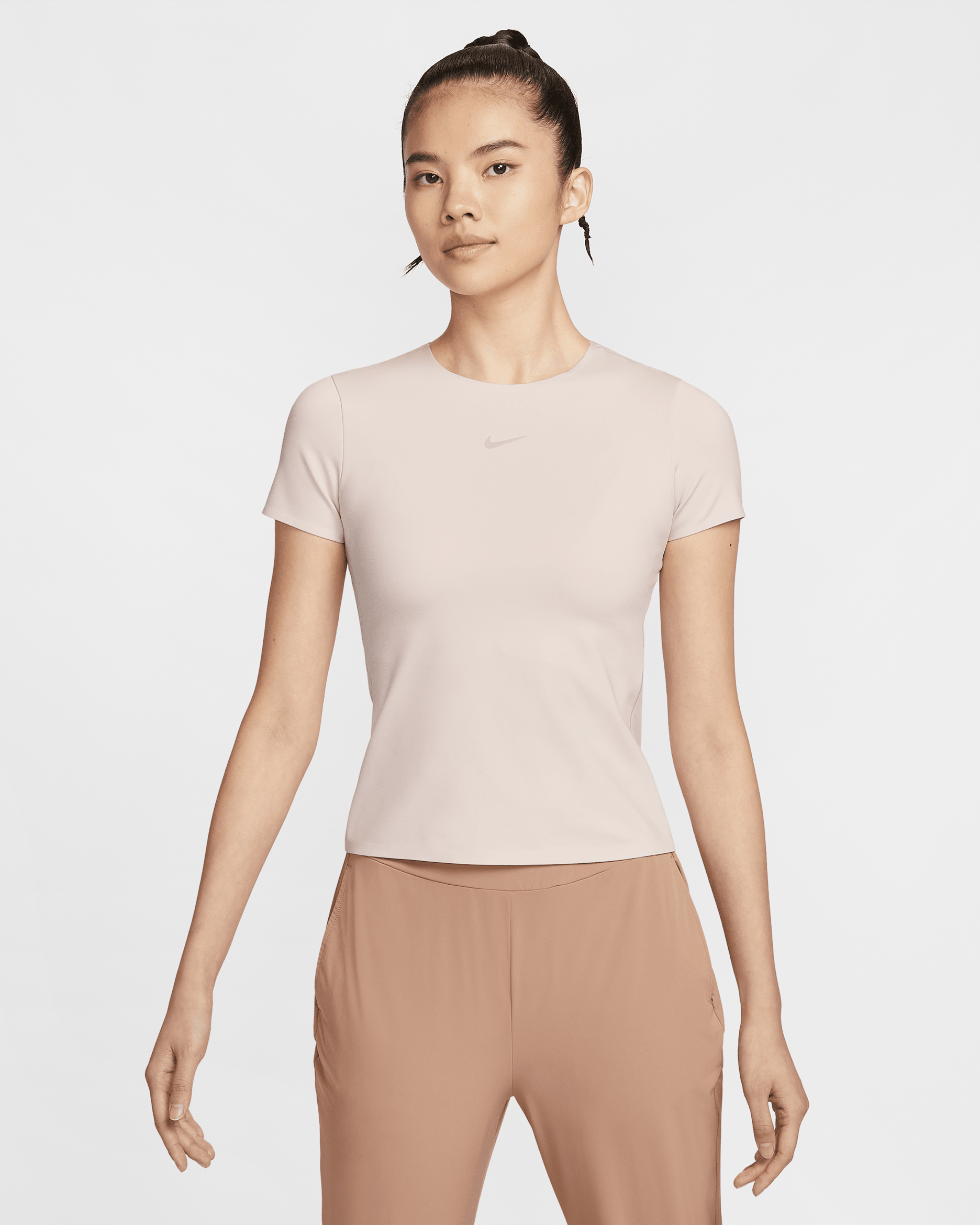 เสื้อแขนสั้นผู้หญิง Nike Form - Light Orewood Brown/Light Iron Ore