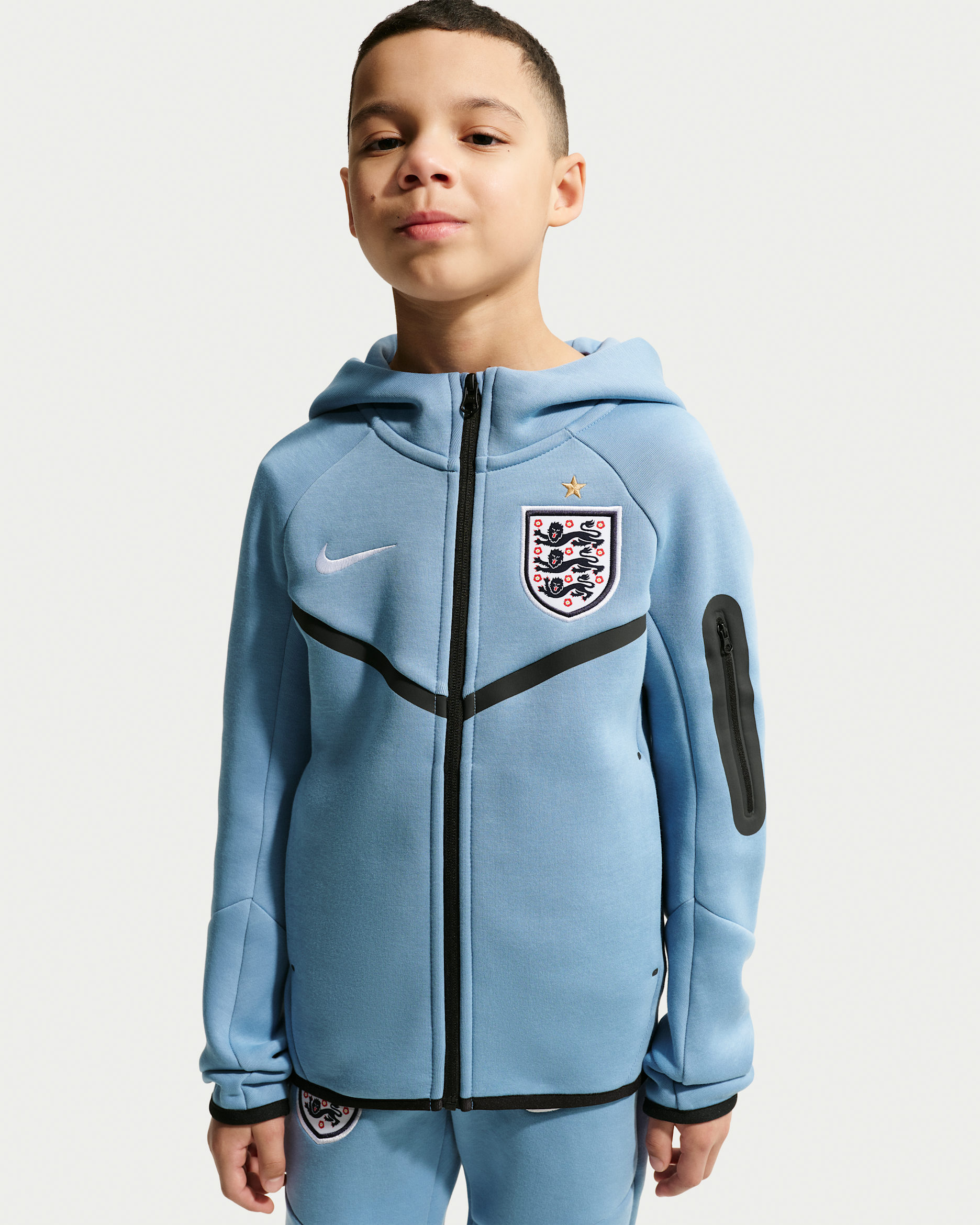 England Tech Fleece Nike Fußball-Hoodie mit durchgehendem Reißverschluss für ältere Kinder (Jungen) - Work Blue/Weiß