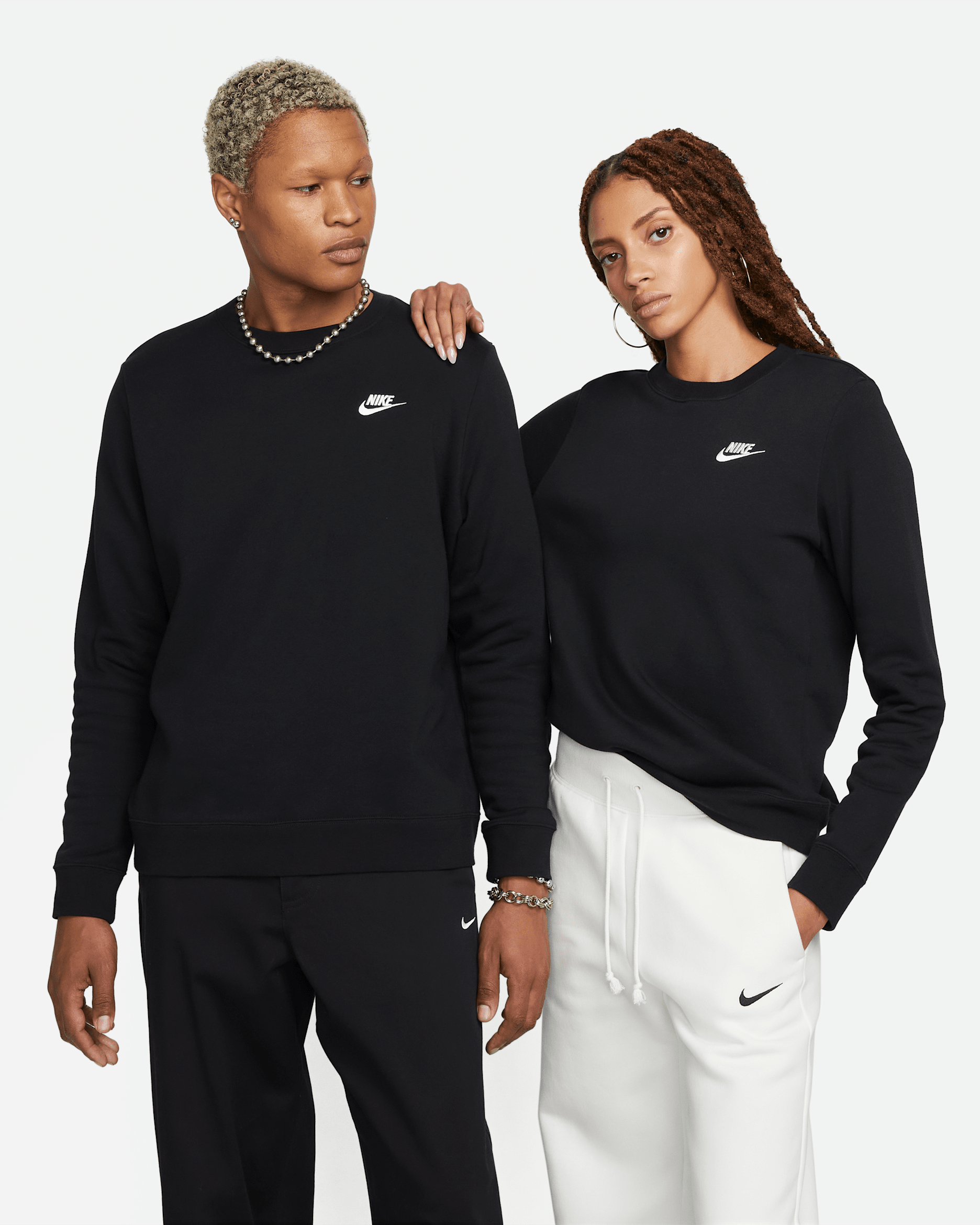 Nike Sportswear Club Fleece Women's Crew-Neck Sweatshirt - Black/White