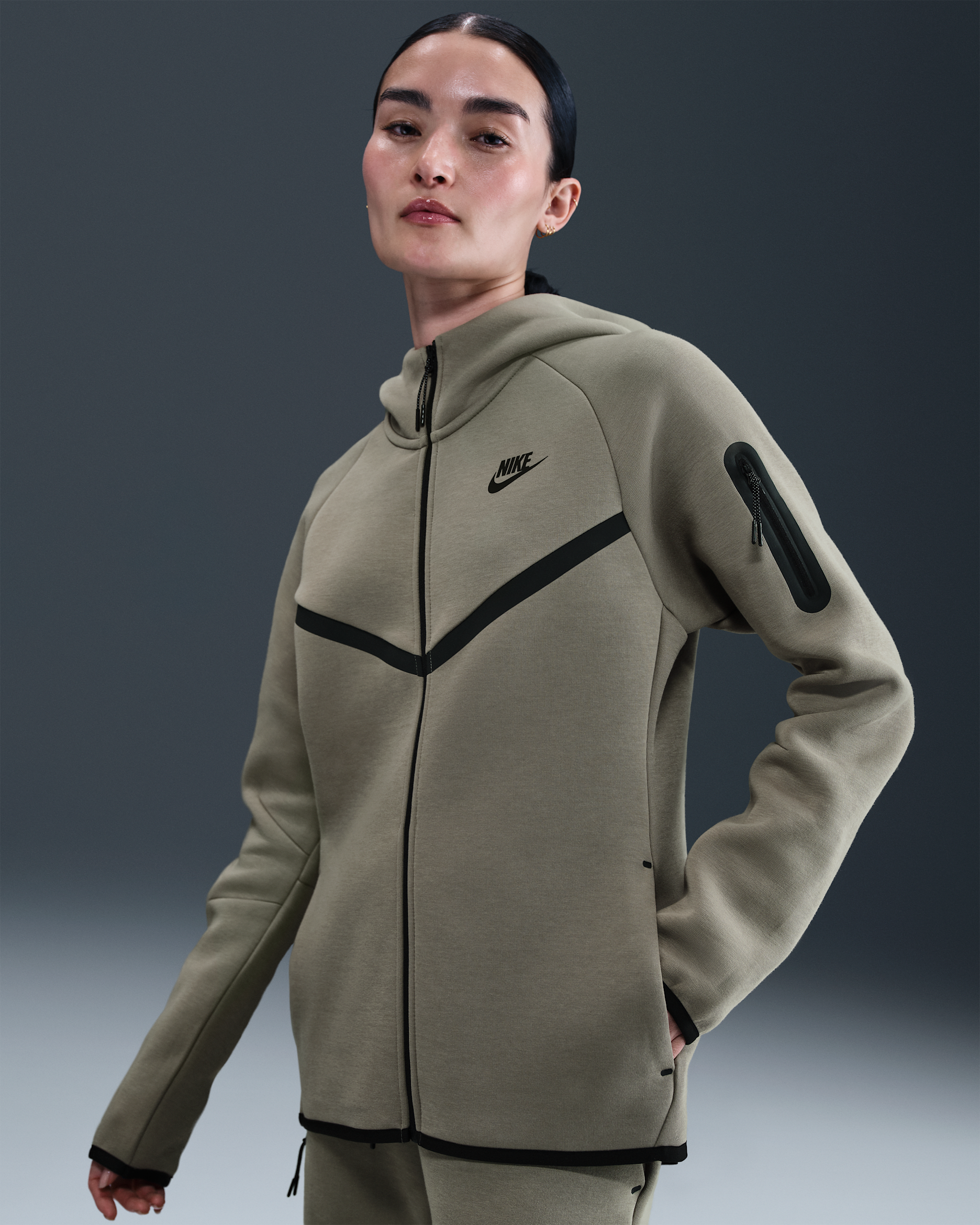 Nike Sportswear Tech Fleece Windrunner Dessuadora amb caputxa i cremallera completa - Dona - Light Army/Negre