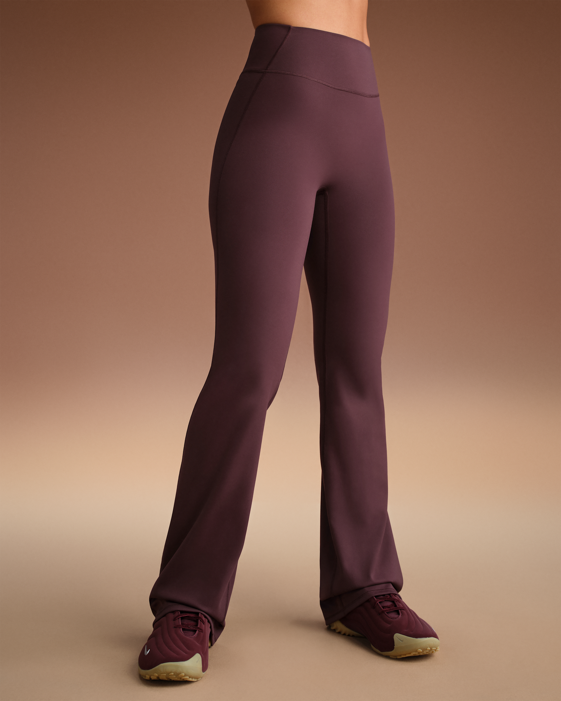 NikeSKIMS Matte Women's High-Waisted Slim Flared Leggings