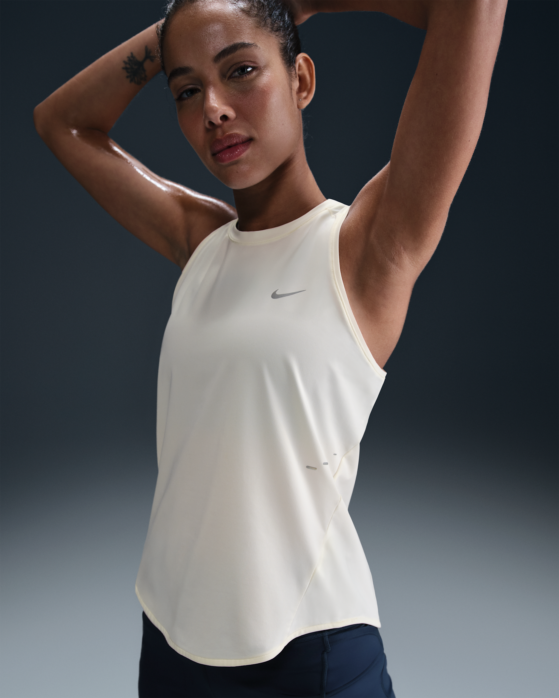 Camisola de running sem mangas Dri-FIT Nike Swift para mulher - Sail